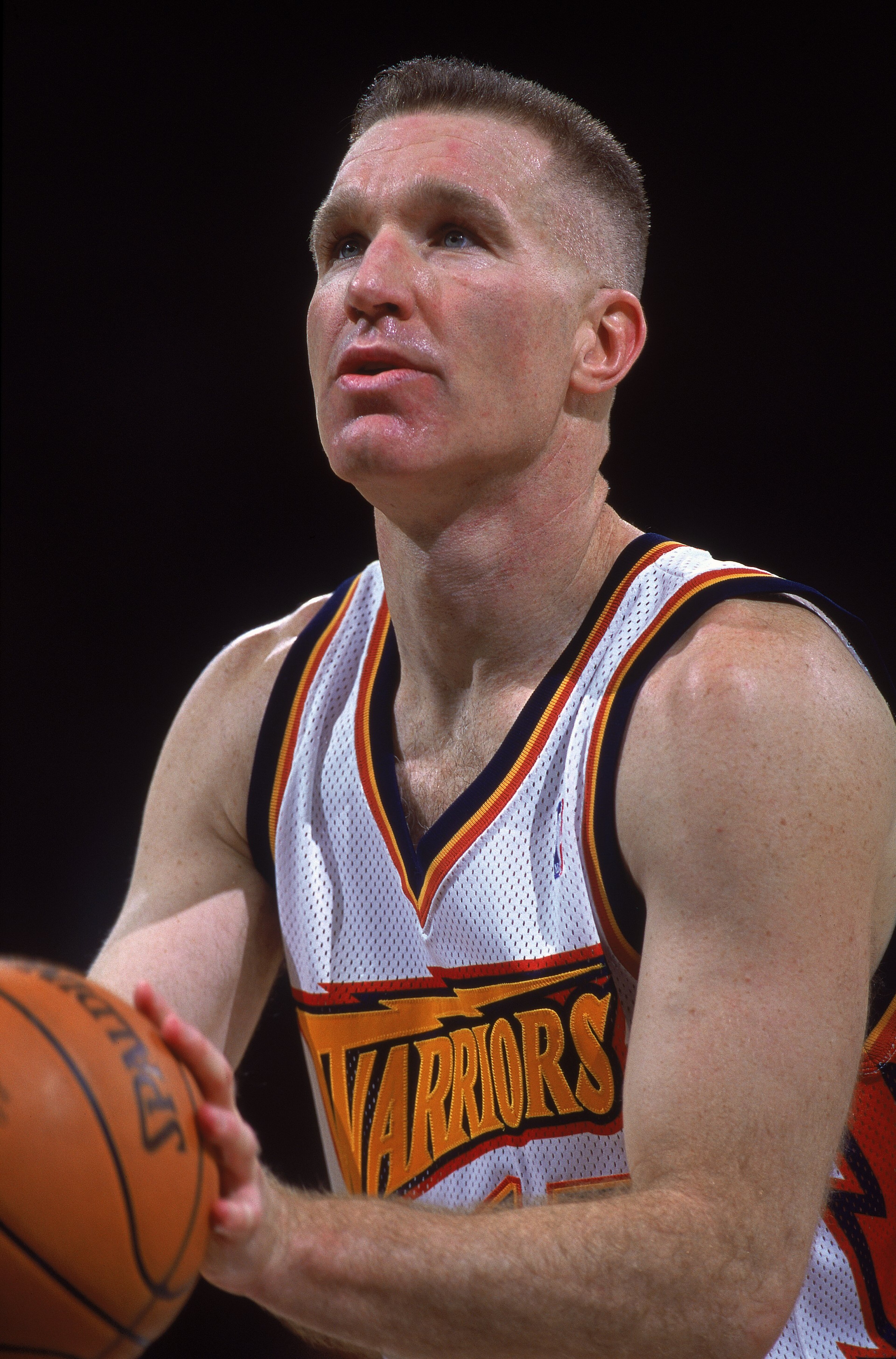 15 Jan 2001: A close up of Chris Mullin #17 of the Golden State Warriors as he gets ready to shoot a free throw during the game against the Cleveland Cavaliers at the Arena in Oakland in Oakland, California. The Cavaliers defeated the Warriors 107-101. 15 Jan 2001: A close up of Chris Mullin #17 of the Golden State Warriors as he gets ready to shoot a free throw during the game against the Cleveland Cavaliers at the Arena in Oakland in Oakland, California. The Cavaliers defeated the Warriors 107-101.