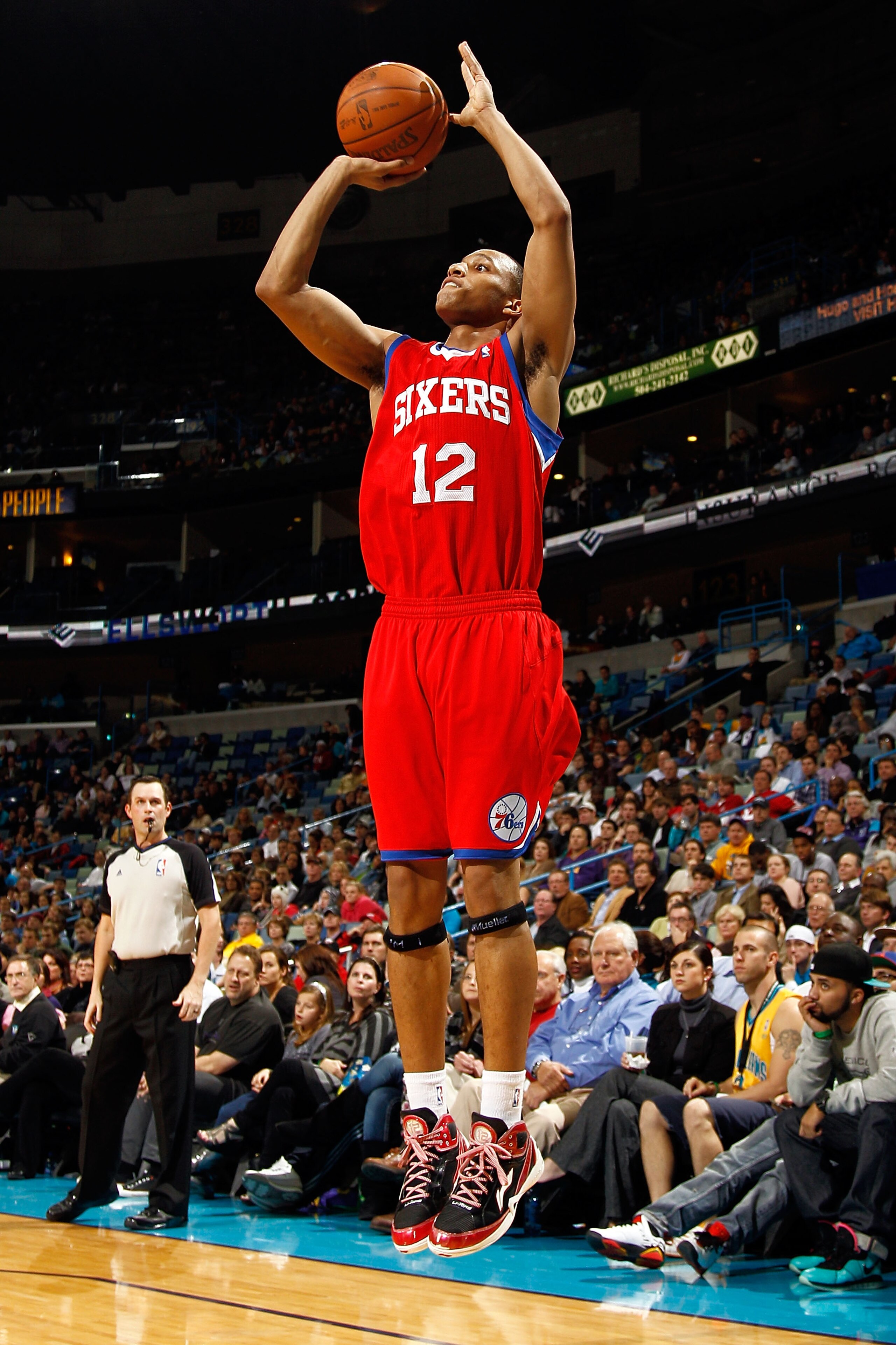 NEW ORLEANS, LA - JANUARY 03: Evan Turner #12 of the Philadelphia 76ers shoots a jumper against the New Orleans Hornets at New Orleans Arena on January 3, 2011 in New Orleans, Louisiana. NOTE TO USER: User expressly acknowledges and agrees that, by downl NEW ORLEANS, LA - JANUARY 03: Evan Turner #12 of the Philadelphia 76ers shoots a jumper against the New Orleans Hornets at New Orleans Arena on January 3, 2011 in New Orleans, Louisiana. NOTE TO USER: User expressly acknowledges and agrees that, by downl