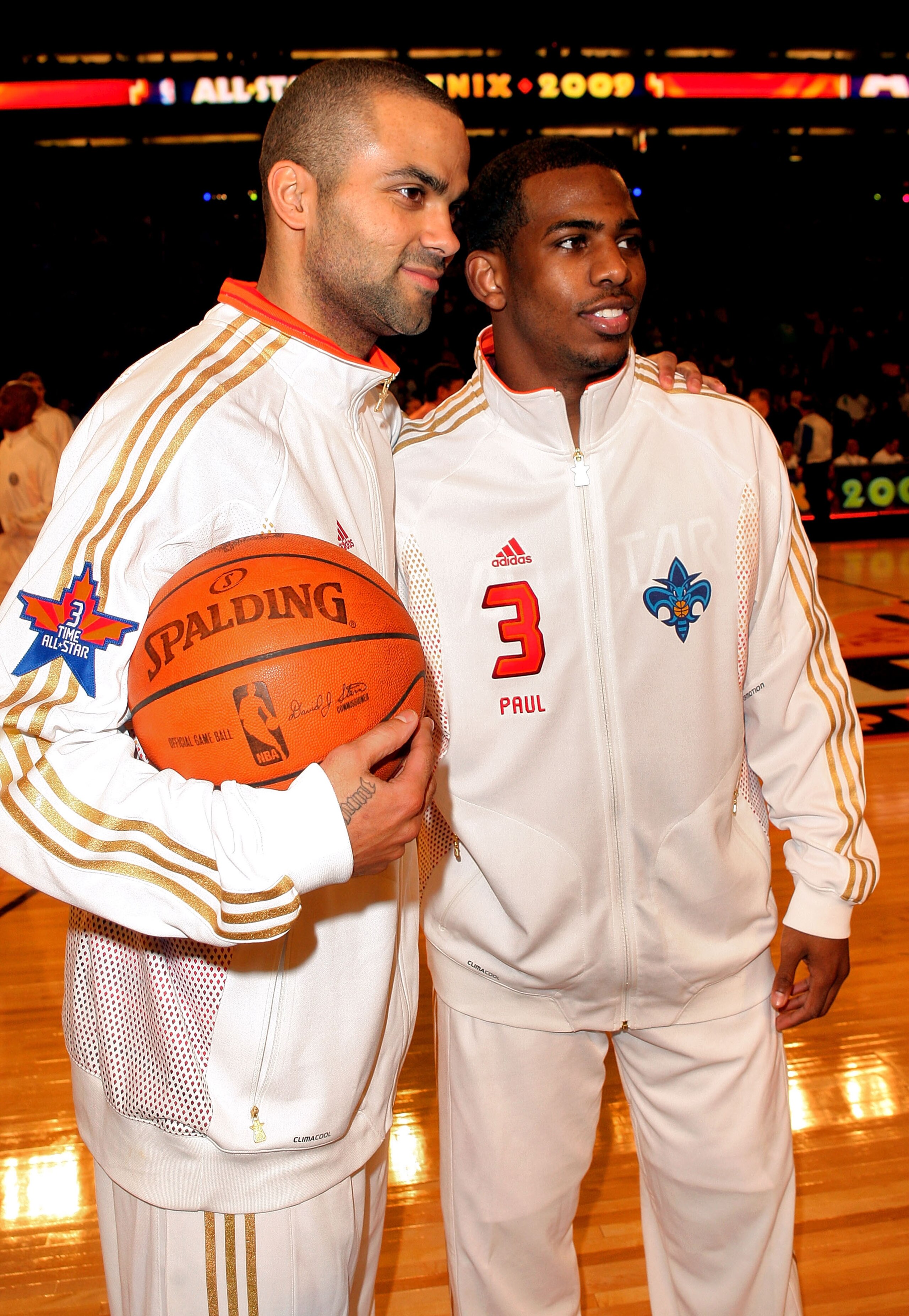 PHOENIX - FEBRUARY 15:  Tony Parker (L) and Chris Paul of the Wester Conference team pose during the 58th NBA All-Star Game, part of 2009 NBA All-Star Weekend at US Airways Center on February 15, 2009 in Phoenix, Arizona.  (Photo by Jason Merritt/Getty Im
