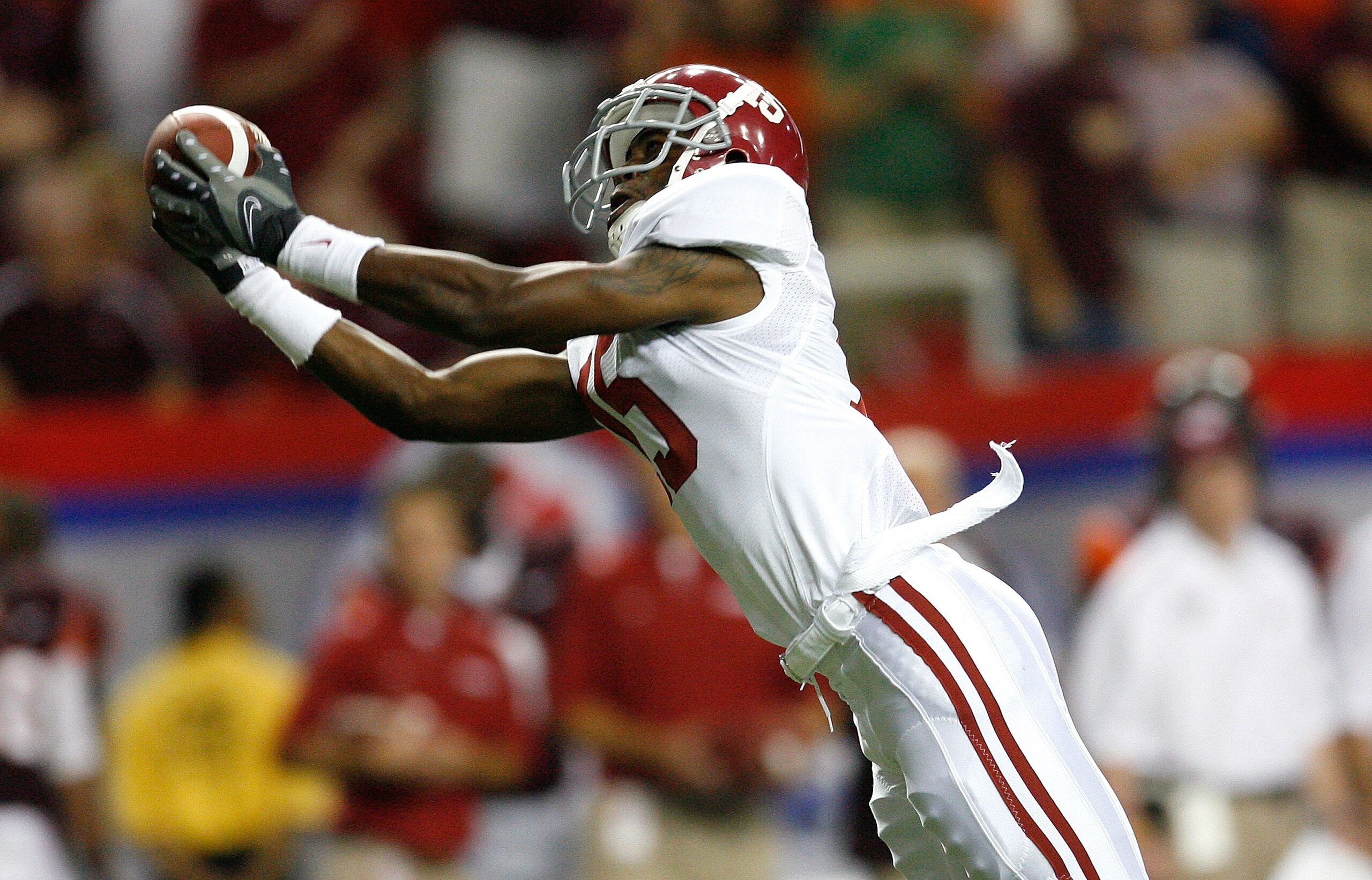 ATLANTA - SEPTEMBER 05:  Darius Hanks #15 of the Alabama Crimson Tide against the Virginia Tech Hokies during the Chick-fil-A Kickoff Game at Georgia Dome on September 5, 2009 in Atlanta, Georgia.  (Photo by Kevin C. Cox/Getty Images)