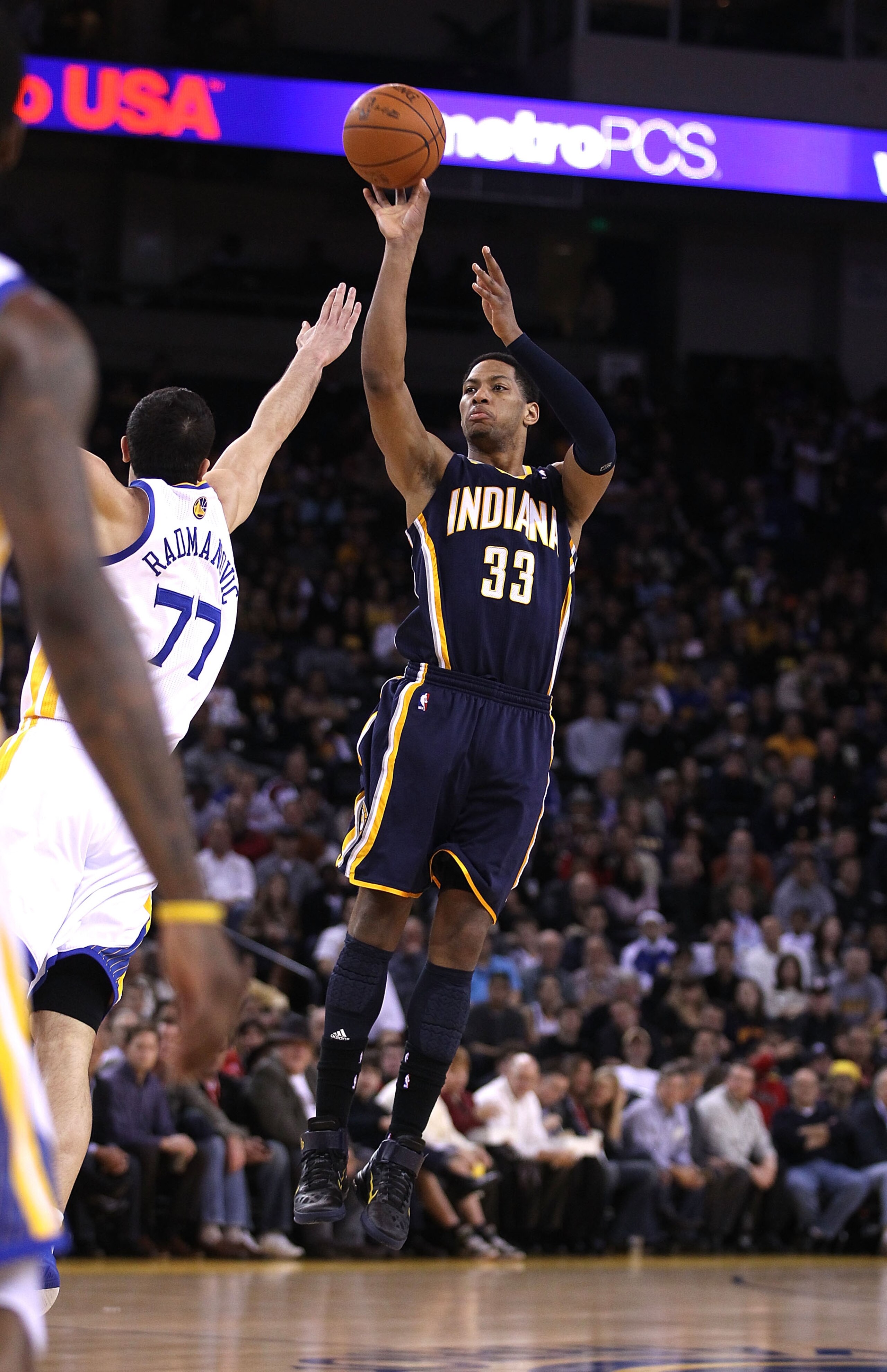 OAKLAND, CA - JANUARY 19:  Danny Granger #33 of the Indiana Pacers in action against the Golden State Warriors at Oracle Arena on January 19, 2011 in Oakland, California.  NOTE TO USER: User expressly acknowledges and agrees that, by downloading and or us