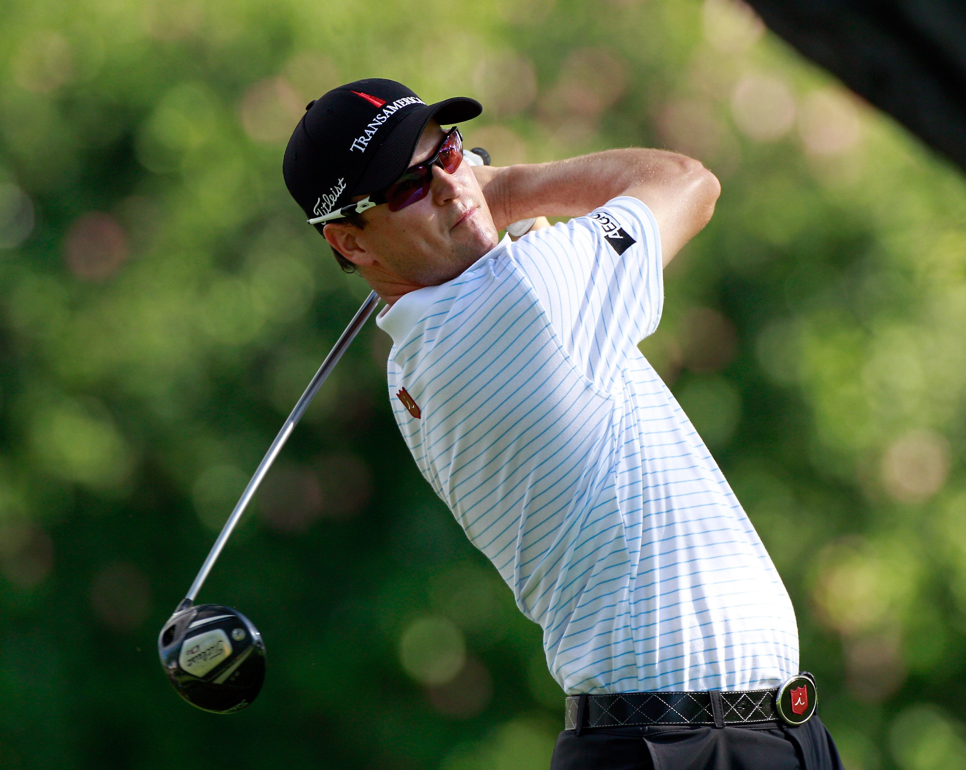 HONOLULU, HI - JANUARY 15:  Zach Johnson plays a shot during the second round of the Sony Open at Waialae Country Club on January 15, 2011 in Honolulu, Hawaii.  (Photo by Sam Greenwood/Getty Images)