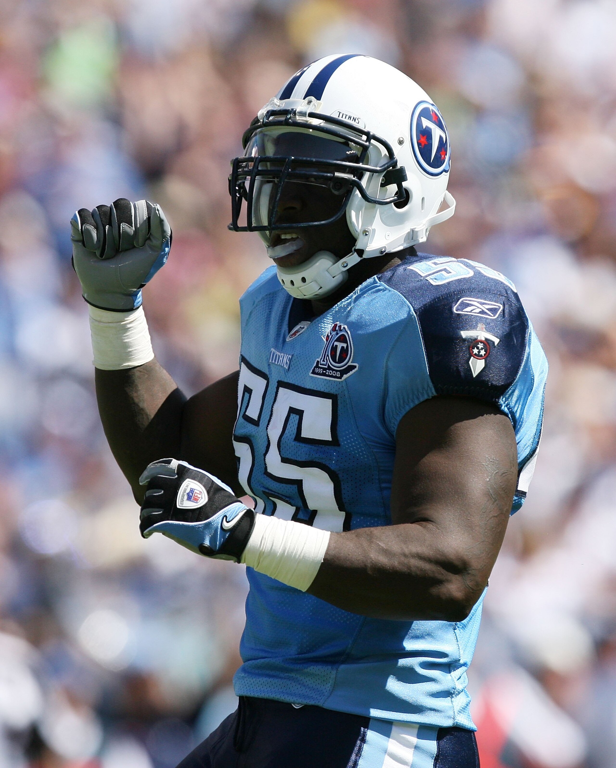 NASHVILLE, TN - SEPTEMBER 28: Linebacker Stephen Tulloch #55 of the Tennessee Titans celebrates after stopping the Minnesota Vikings at LP Field on September 28, 2008 in Nashville, Tennessee. The Titans defeated the Vikings 30-17. (Photo by Doug Benc/Ge NASHVILLE, TN - SEPTEMBER 28: Linebacker Stephen Tulloch #55 of the Tennessee Titans celebrates after stopping the Minnesota Vikings at LP Field on September 28, 2008 in Nashville, Tennessee. The Titans defeated the Vikings 30-17. (Photo by Doug Benc/Ge