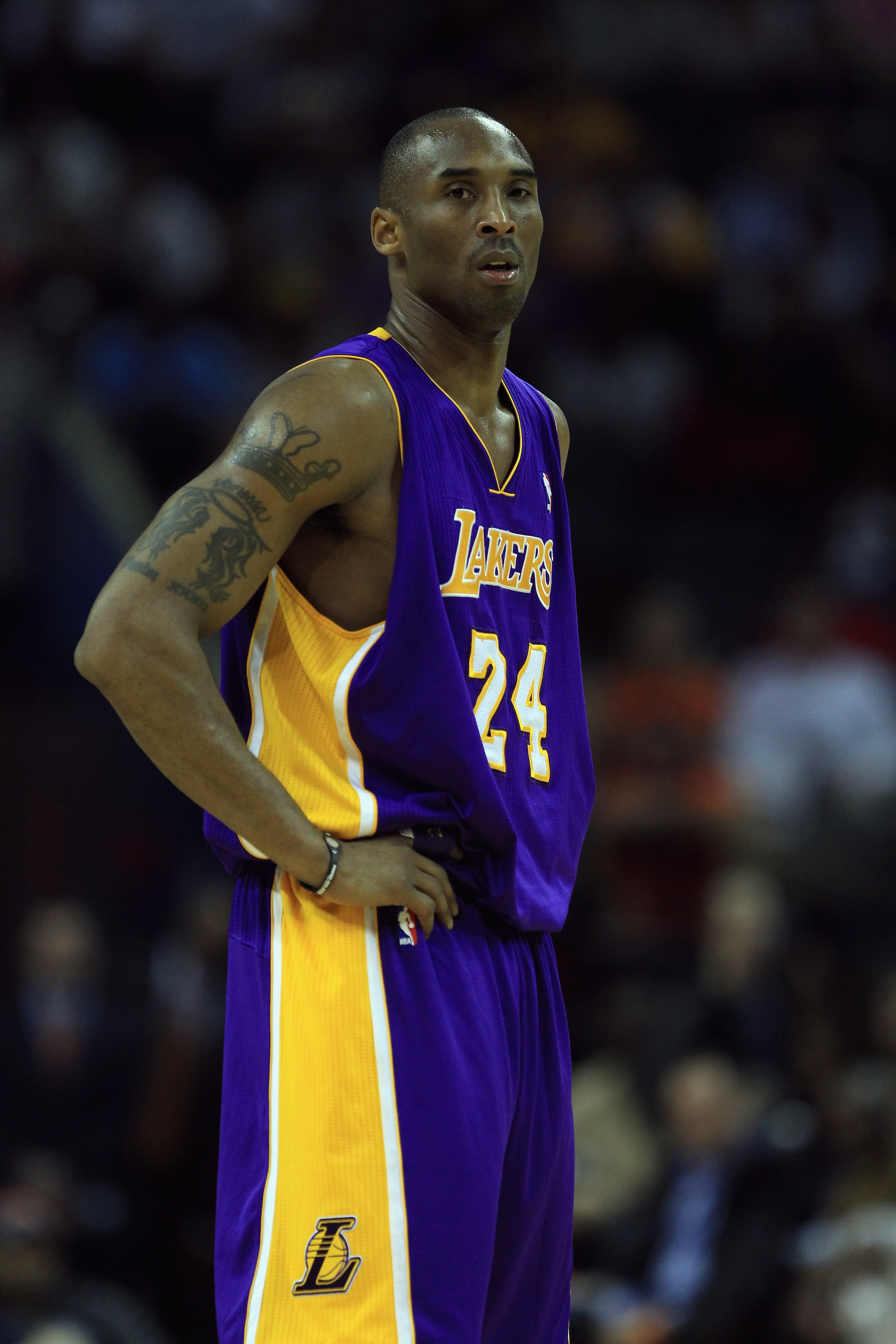 CHARLOTTE, NC - FEBRUARY 14: Kobe Bryant #24 of the Los Angeles Lakers against the Charlotte Bobcats during their game at Time Warner Cable Arena on February 14, 2011 in Charlotte, North Carolina. NOTE TO USER: User expressly acknowledges and agrees that CHARLOTTE, NC - FEBRUARY 14: Kobe Bryant #24 of the Los Angeles Lakers against the Charlotte Bobcats during their game at Time Warner Cable Arena on February 14, 2011 in Charlotte, North Carolina. NOTE TO USER: User expressly acknowledges and agrees that