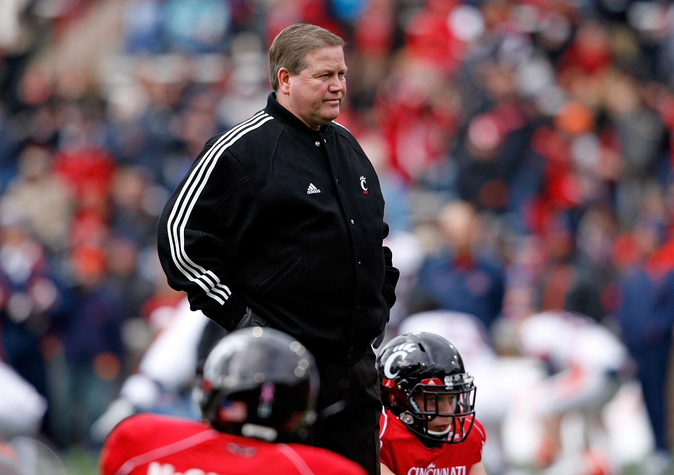 CINCINNATI - NOVEMBER 27: Brian Kelly the Head Coach of the Cincinnati Bearcats is pictured during the game against the Illinois Fighting Illini at Nippert Stadium on November 27, 2009 in Cincinnati, Ohio. (Photo by Andy Lyons/Getty Images) CINCINNATI - NOVEMBER 27: Brian Kelly the Head Coach of the Cincinnati Bearcats is pictured during the game against the Illinois Fighting Illini at Nippert Stadium on November 27, 2009 in Cincinnati, Ohio. (Photo by Andy Lyons/Getty Images)