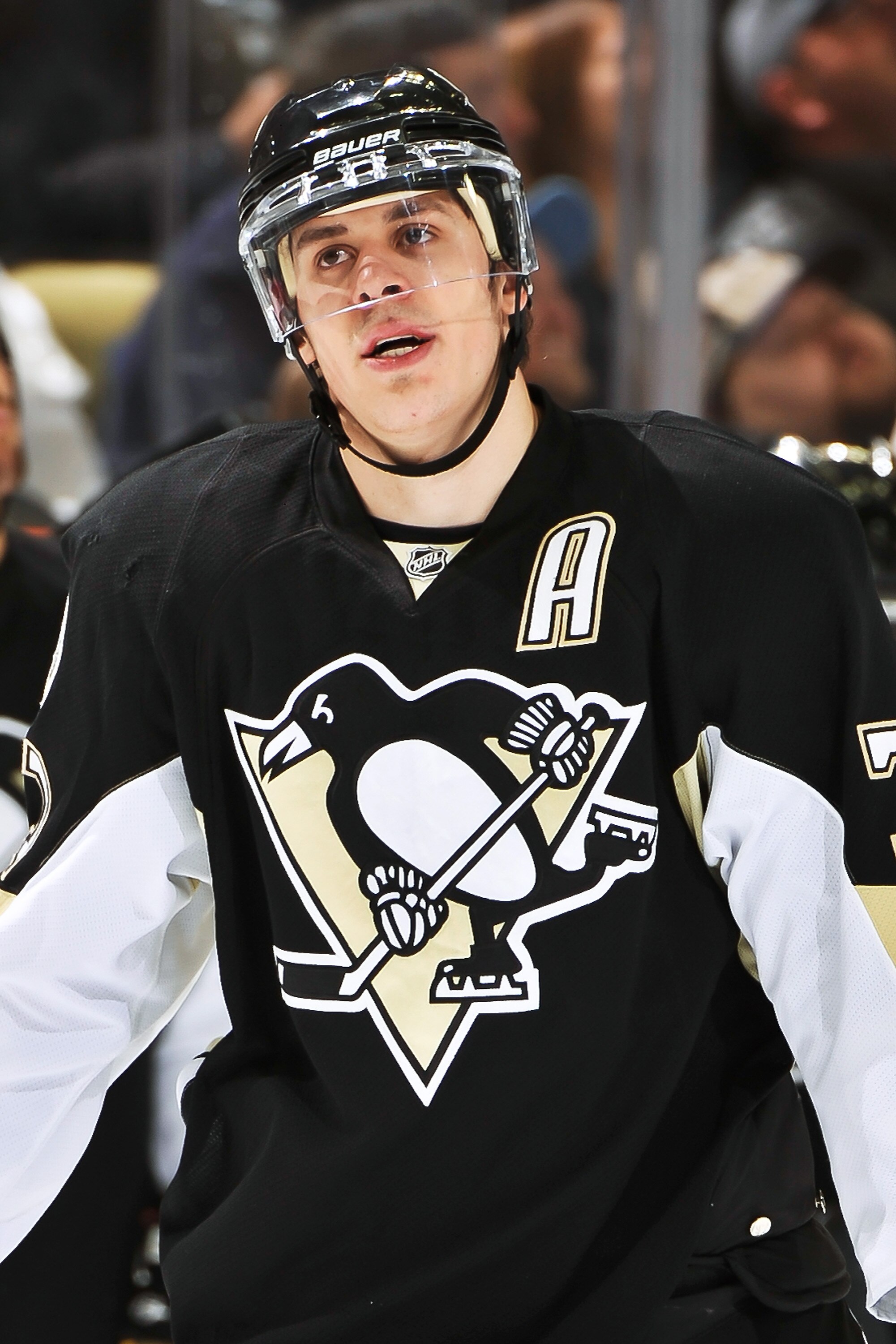 PITTSBURGH - NOVEMBER 19:  Evgeni Malkin #71 of the Pittsburgh Penguins waits for a face off against the Carolina Hurricanes on November 19, 2010 at Consol Energy Center in Pittsburgh, Pennsylvania.  (Photo by Jamie Sabau/Getty Images)