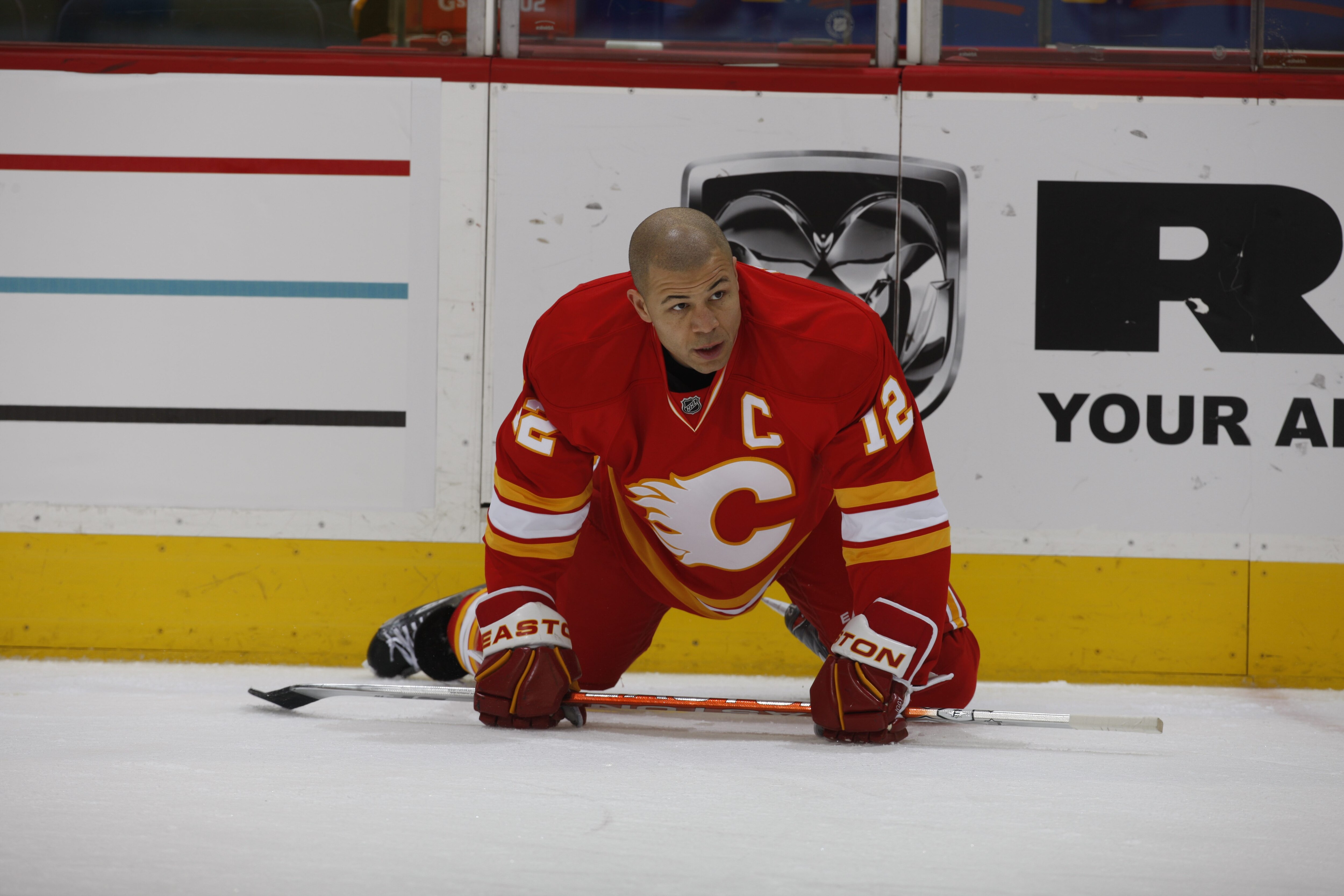 CALGARY, CANADA - FEBRUARY 9: Jarome Iginla #12 of the Calgary Flames during the game against the Ottawa Senators on February 9, 2011 at Scotiabank Saddledome in Calgary, Alberta, Canada. (Photo by Dale MacMillan/Getty Images)