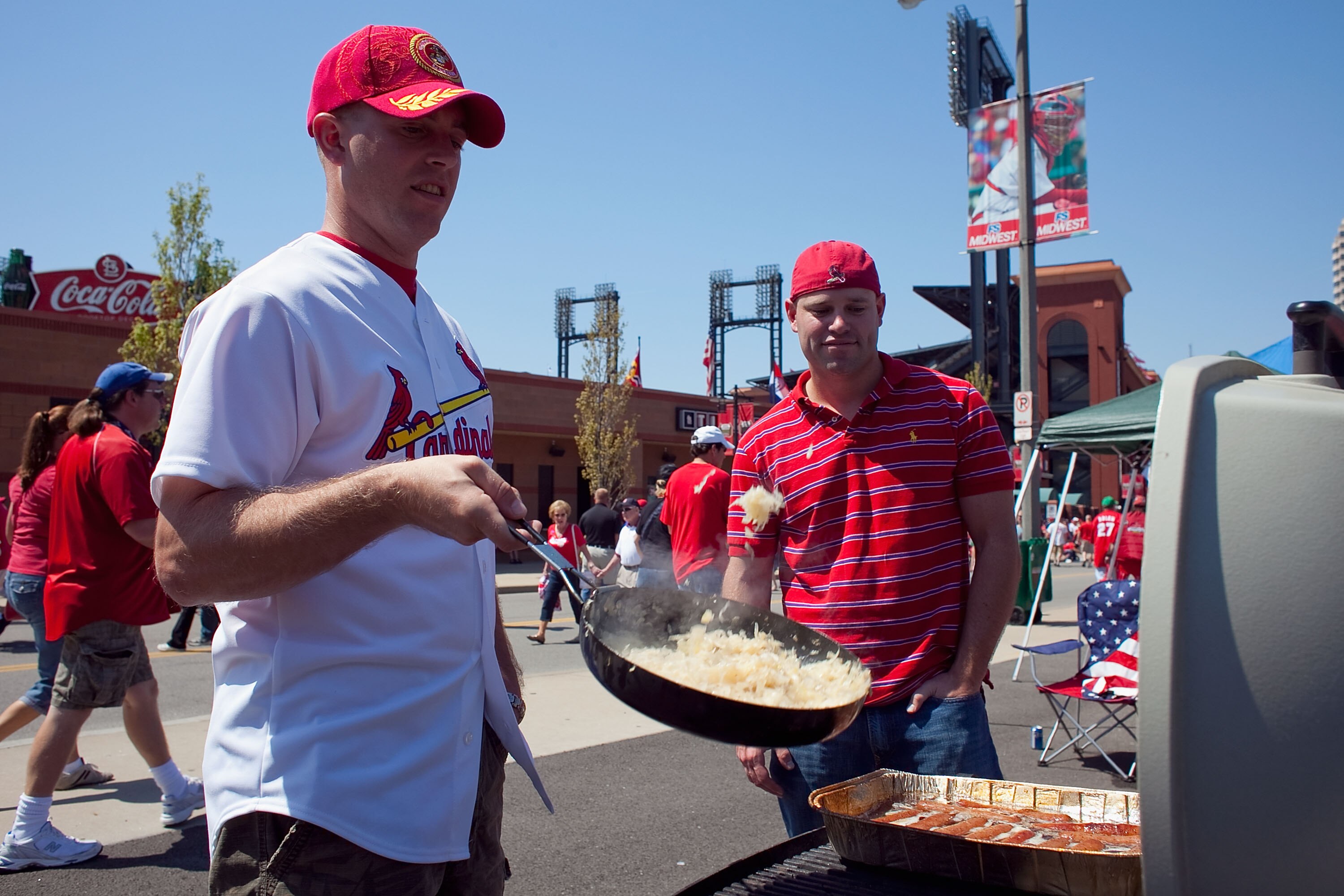 ST. LOUIS, MO - APRIL 12: Fans tailgate outside Busch Stadium prior to the St. Louis Cardinals playing against the Houston Astros in the home opener at Busch Stadium on April 12, 2010 in St. Louis, Missouri.  (Photo by Dilip Vishwanat/Getty Images)