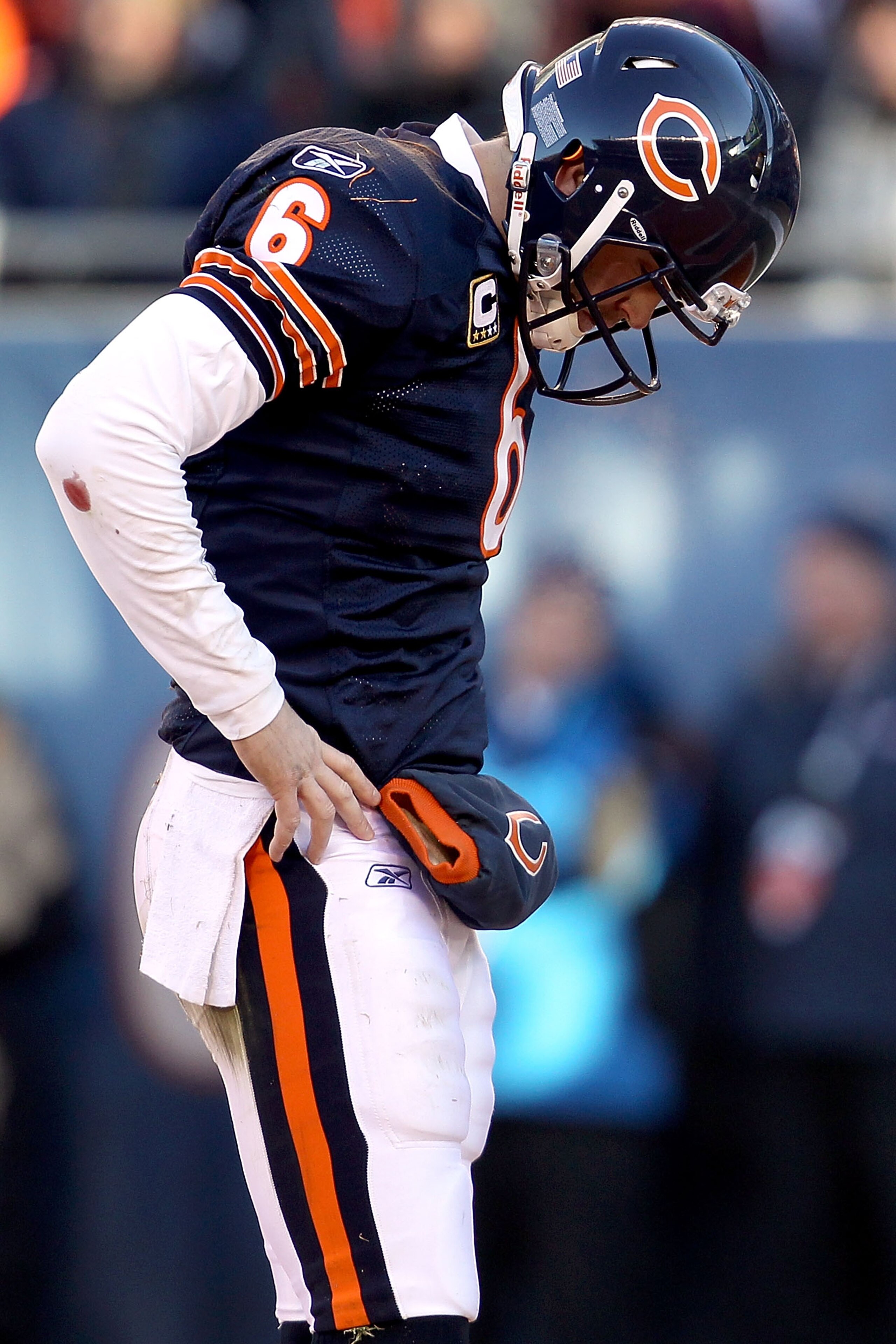 CHICAGO, IL - JANUARY 23:  Quarterback Jay Cutler #6 of the Chicago Bears reacts in the second quarter against the Green Bay Packers in the NFC Championship Game at Soldier Field on January 23, 2011 in Chicago, Illinois.  (Photo by Jonathan Daniel/Getty I