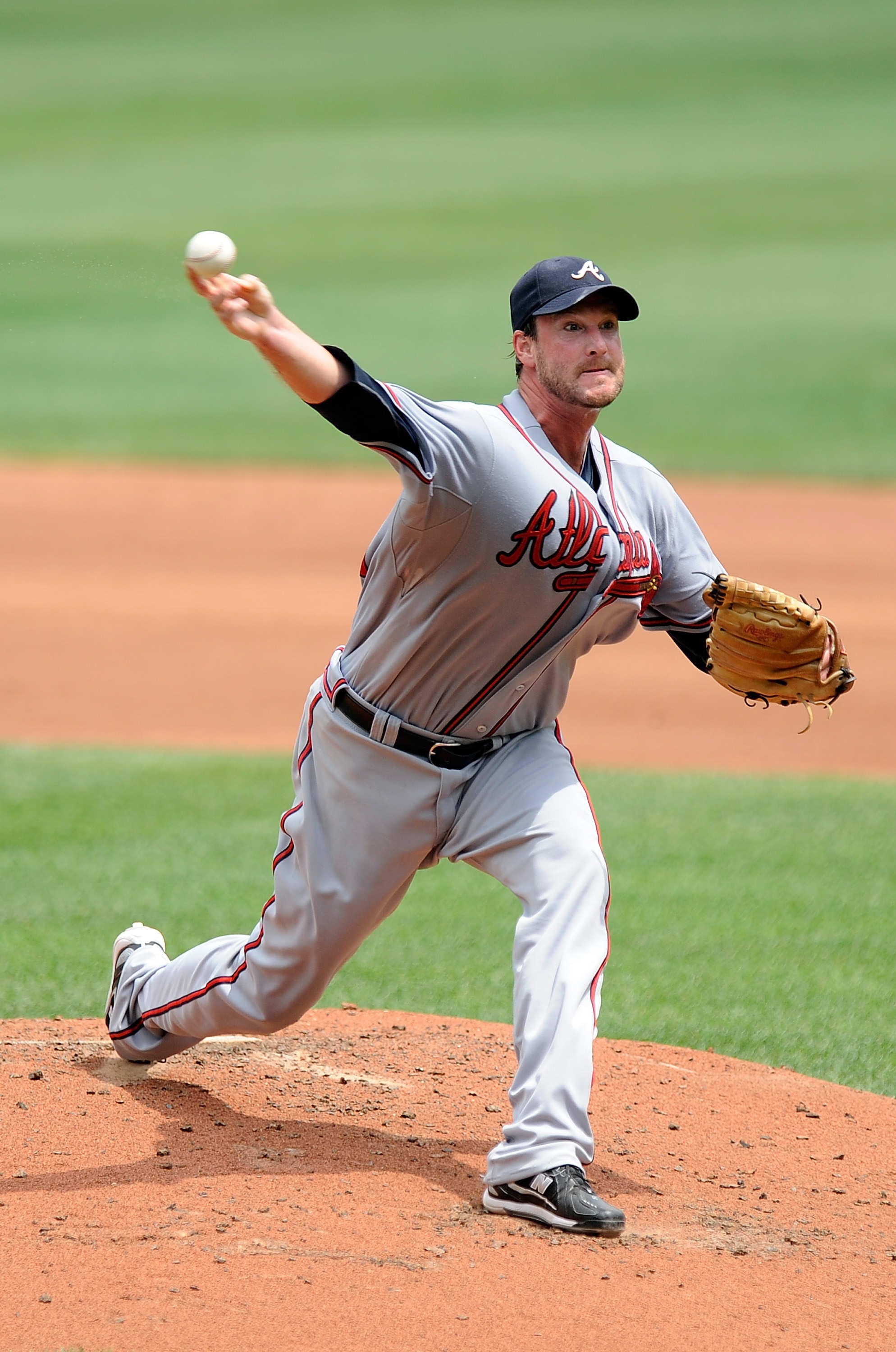 WASHINGTON - JULY 29:  Derek Lowe #32 of the Atlanta Braves pitches against the Washington Nationals at Nationals Park on July 29, 2010 in Washington, DC.  (Photo by Greg Fiume/Getty Images)