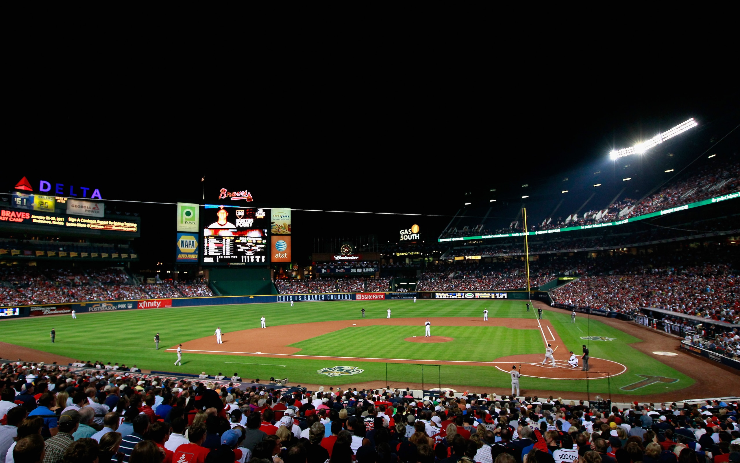 ATLANTA - OCTOBER 11:  A general view of Turner Field during the game between the Atlanta Braves cheer and the San Francisco Giants during Game Four of the NLDS of the 2010 MLB Playoffs at Turner Field on October 11, 2010 in Atlanta, Georgia.  (Photo by K