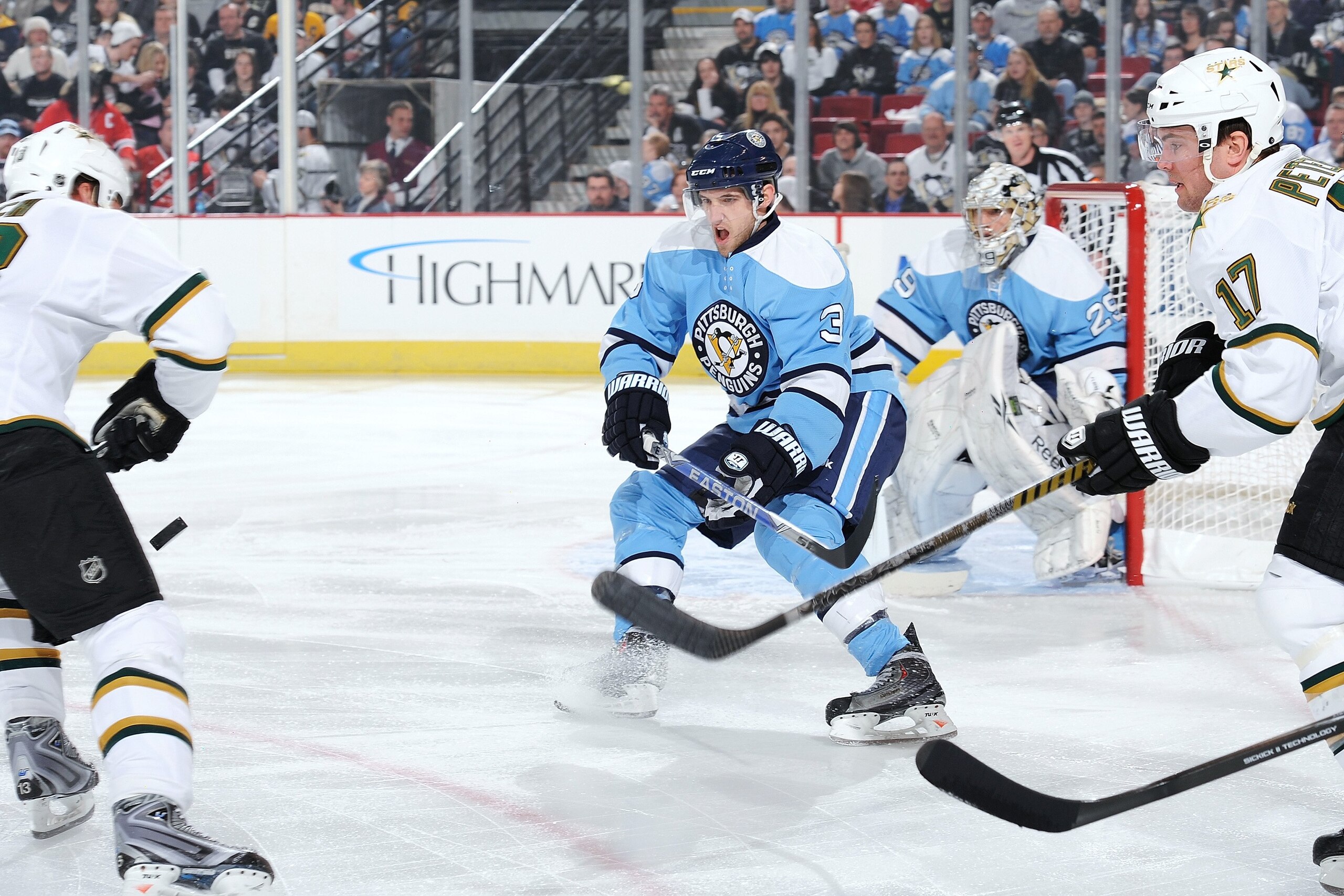 PITTSBURGH - MARCH 6:  Defenseman Alex Goligoski #3 of the Pittsburgh Penguins skates against the Dallas Stars on March 6, 2010 at Mellon Arena in Pittsburgh, Pennsylvania.  (Photo by Jamie Sabau/Getty Images)