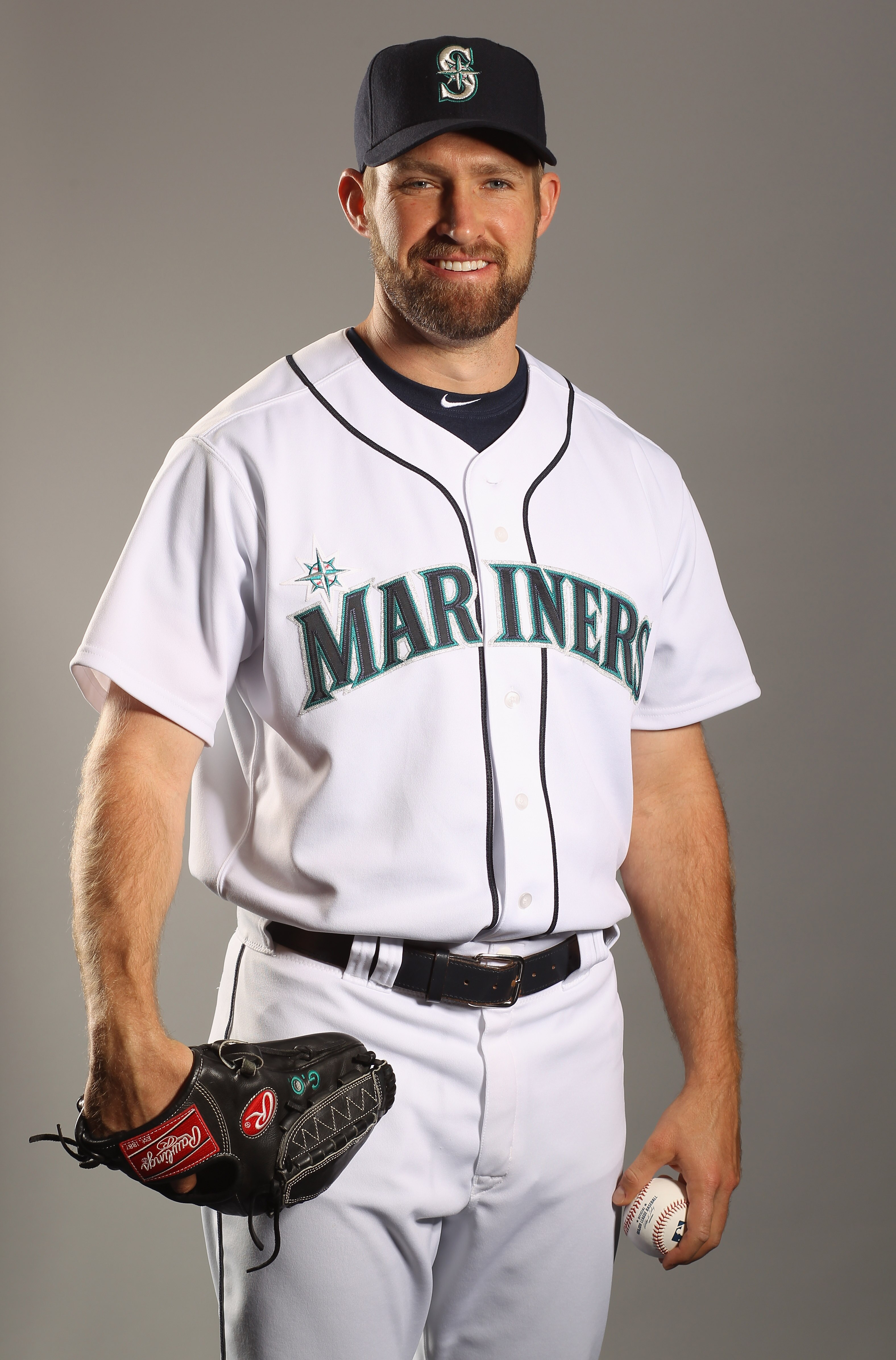 PEORIA, AZ - FEBRUARY 20:  Garrett Olson #49 of the Seattle Mariners poses for a portrait at the Peoria Sports Complex on February 20, 2011 in Peoria, Arizona.  (Photo by Ezra Shaw/Getty Images)