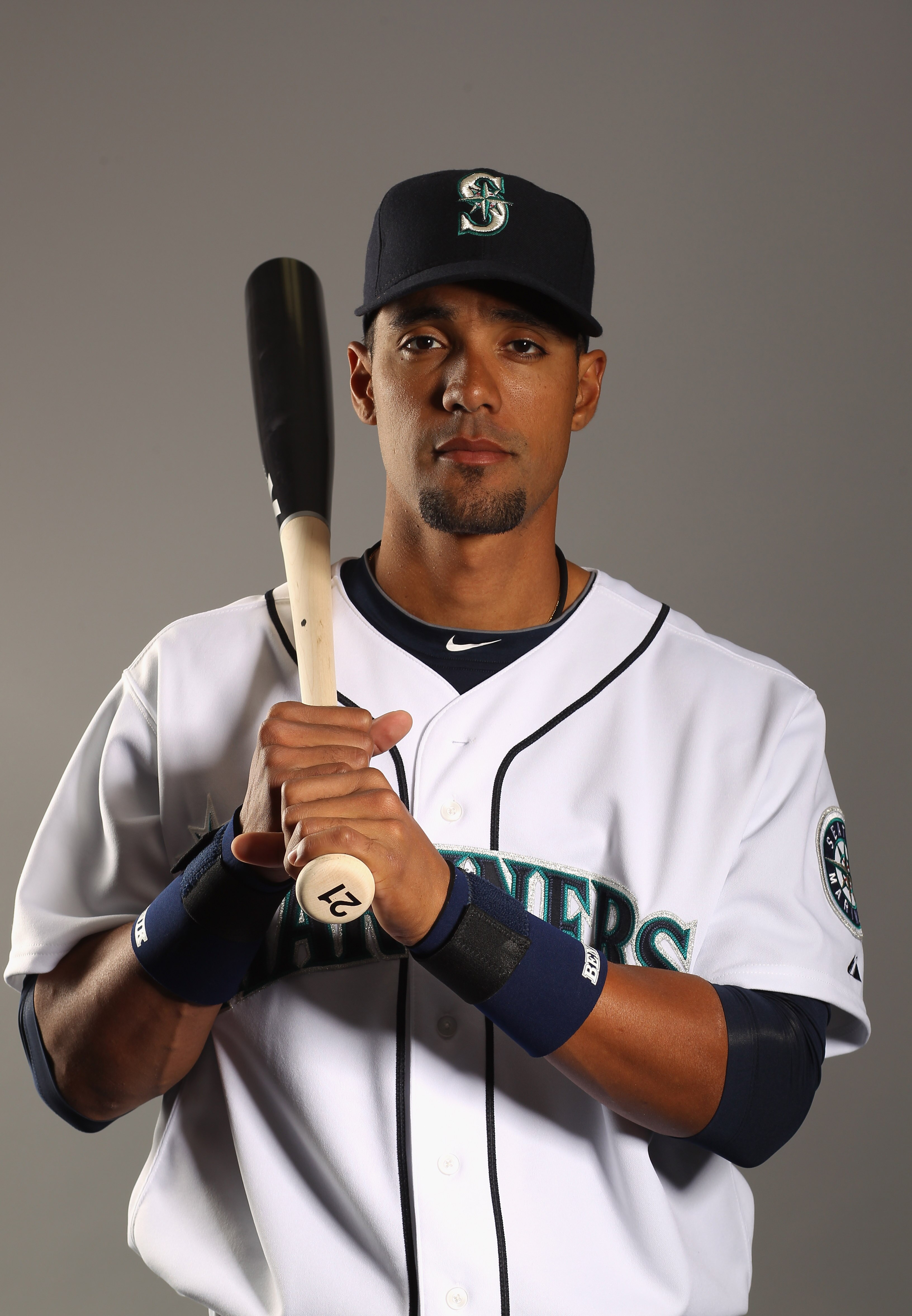 PEORIA, AZ - FEBRUARY 20:  Franklin Gutierrez #21 of the Seattle Mariners poses for a portrait at the Peoria Sports Complex on February 20, 2011 in Peoria, Arizona.  (Photo by Ezra Shaw/Getty Images)
