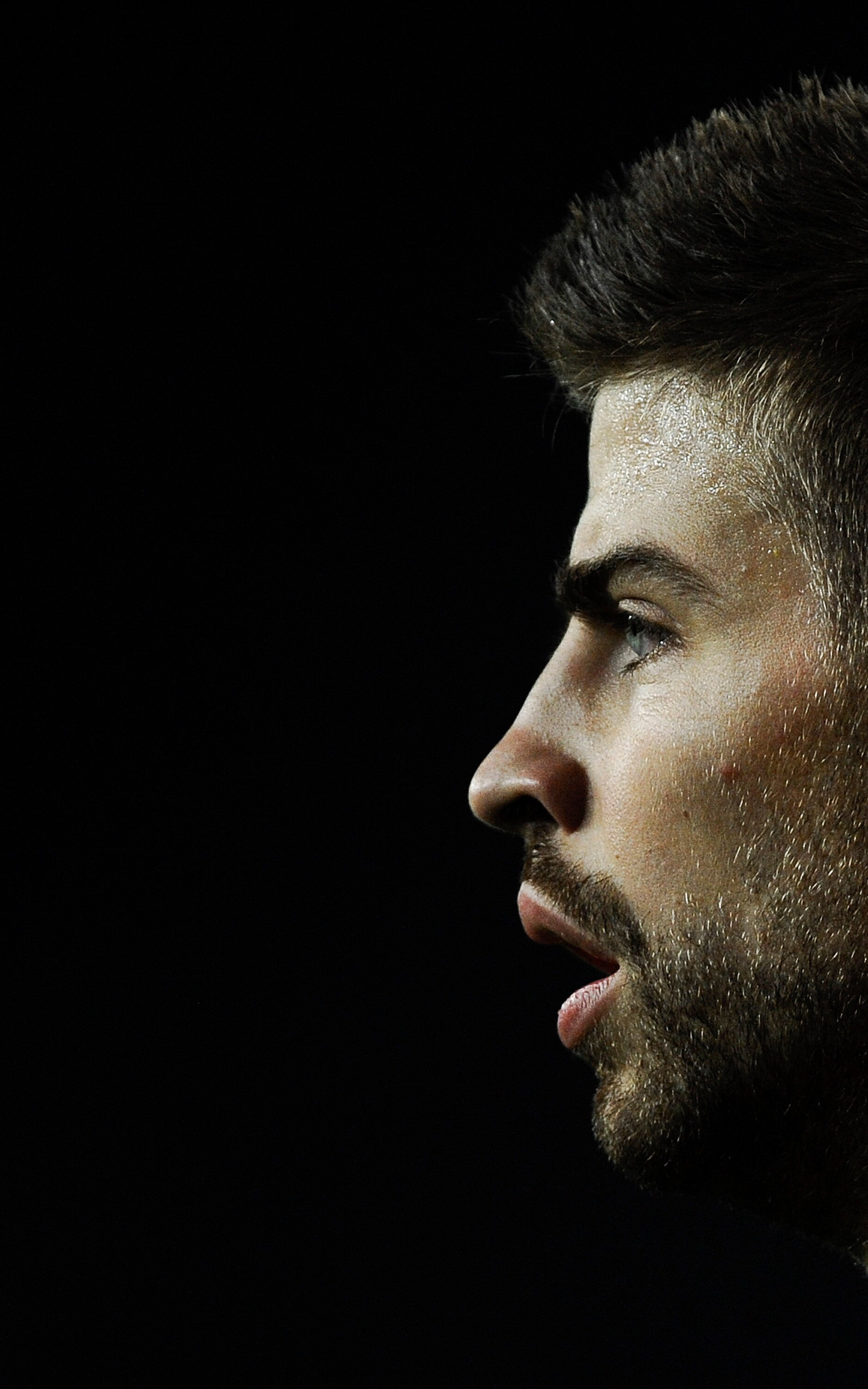 BARCELONA, SPAIN - FEBRUARY 20:  Gerard Pique of FC Barcelona looks on during the La Liga match between FC Barcelona and Athletic Bilbao at Camp Nou on February 20, 2011 in Barcelona, Spain. Barcelona won 2-1.  (Photo by David Ramos/Getty Images)