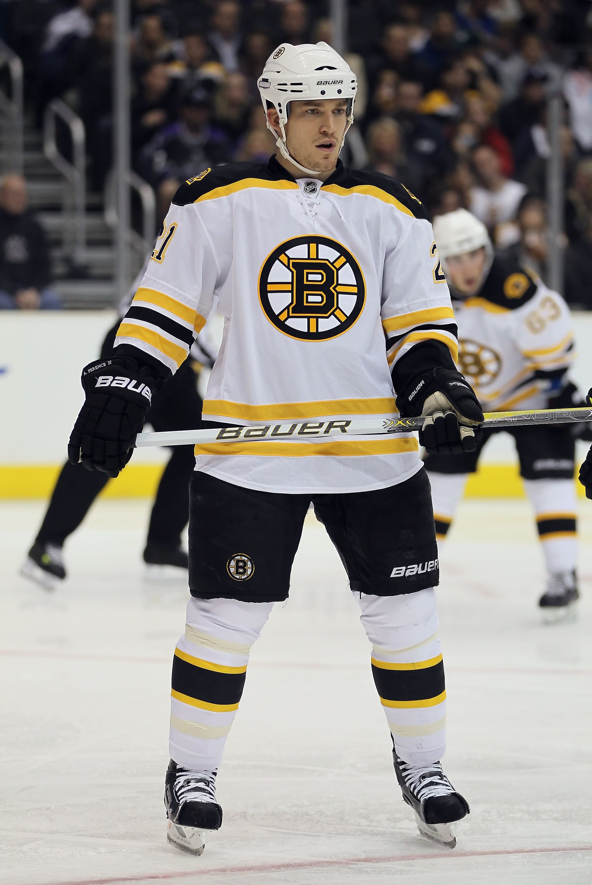 LOS ANGELES, CA - JANUARY 24:  Andrew Ference #21 of the Boston Bruins skates against the Los Angeles Kings at Staples Center on January 24, 2011 in Los Angeles, California.  (Photo by Jeff Gross/Getty Images)