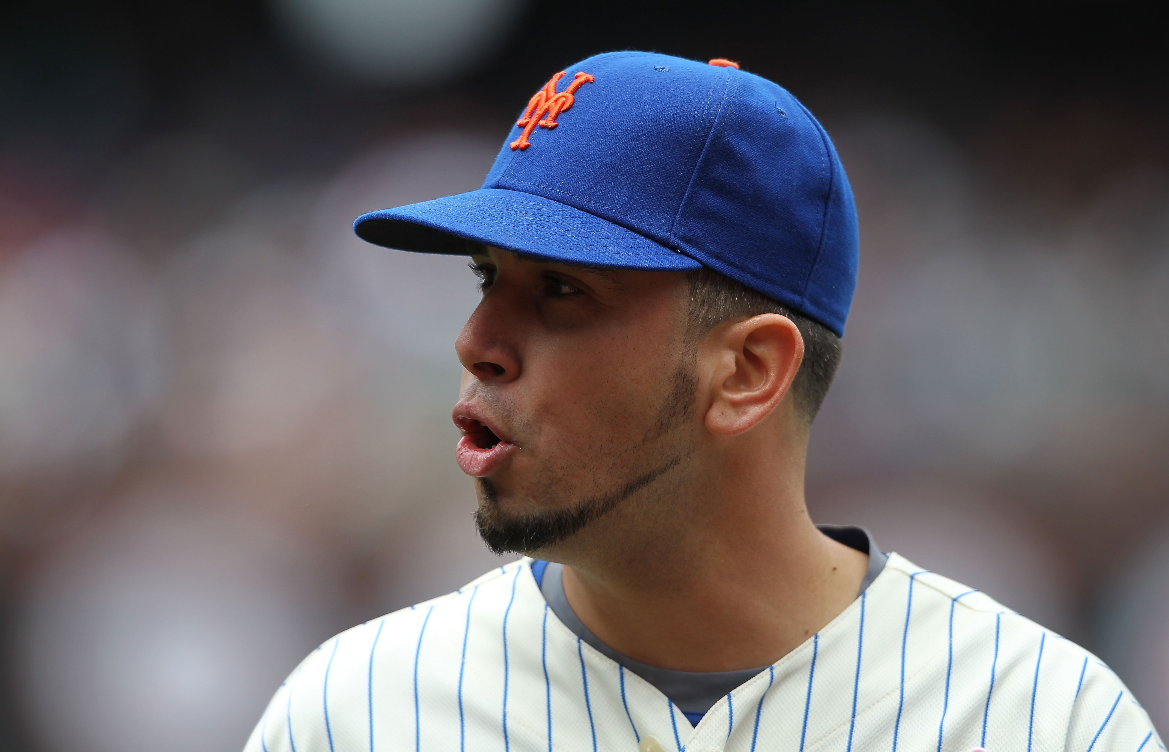 NEW YORK - MAY 09:  Oliver Perez #46 of the New York Mets walks to the dugout against the San Francisco Giants at Citi Field on May 9, 2010 in the Flushing neighborhood of the Queens borough of New York City.  (Photo by Nick Laham/Getty Images)