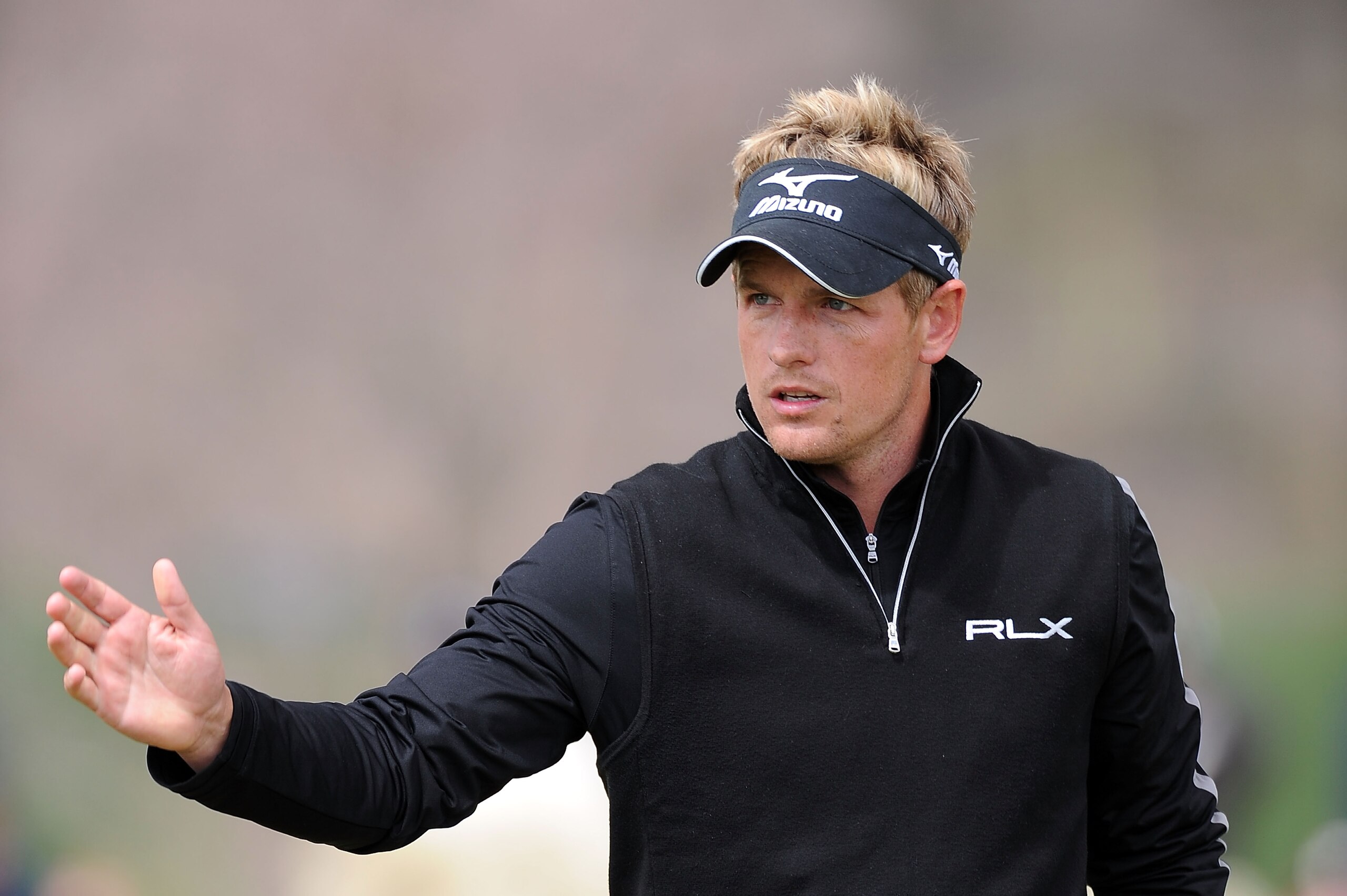 MARANA, AZ - FEBRUARY 27:  Luke Donald of England reacts on the second hole during the final round of the Accenture Match Play Championship at the Ritz-Carlton Golf Club on February 27, 2011 in Marana, Arizona.  (Photo by Stuart Franklin/Getty Images)