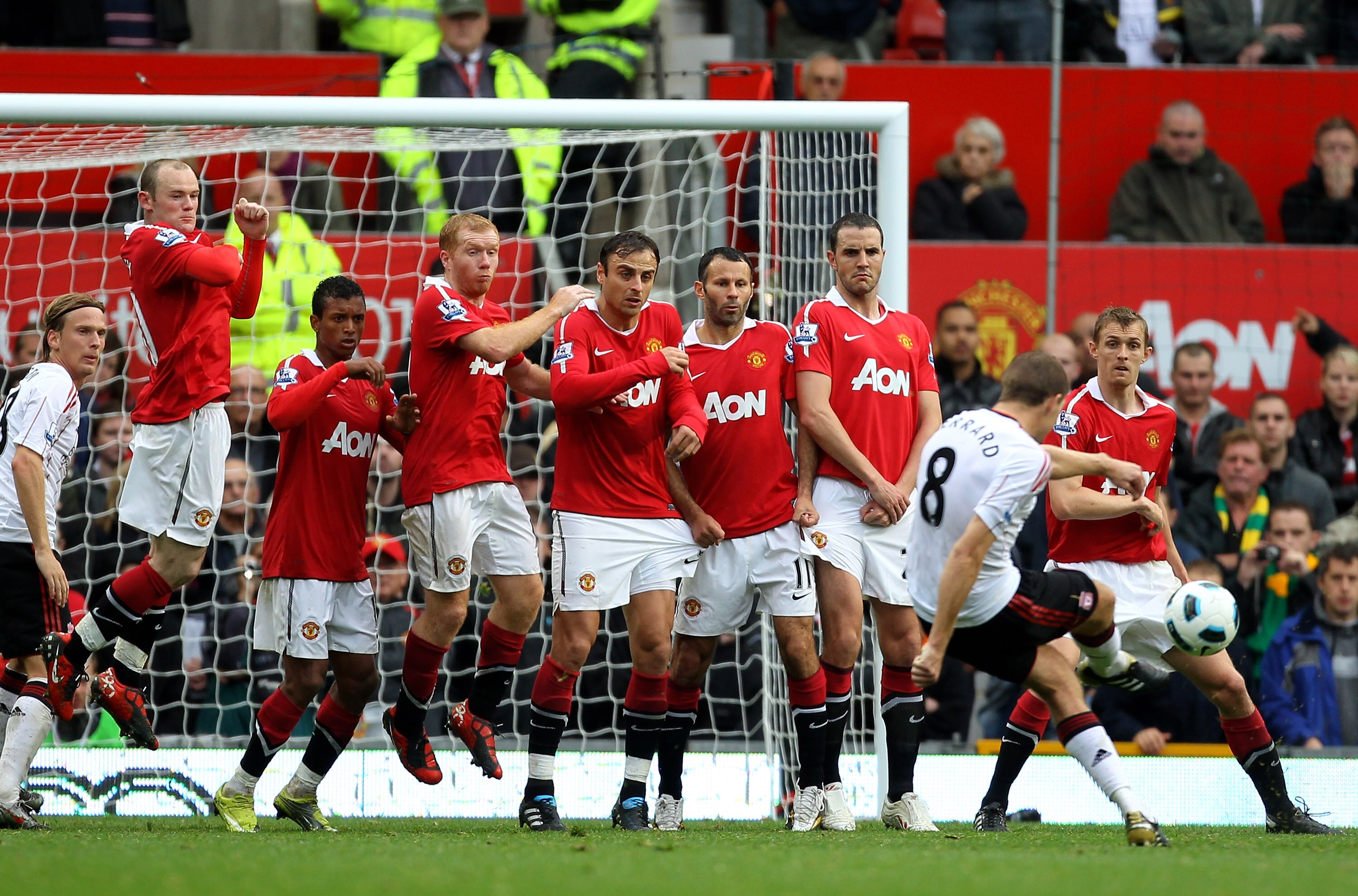MANCHESTER, ENGLAND - SEPTEMBER 19:  Steven Gerrard of Liverpool scores his team's second goal from a free kick during the Barclays Premier League match between Manchester United and Liverpool at Old Trafford on September 19, 2010 in Manchester, England.