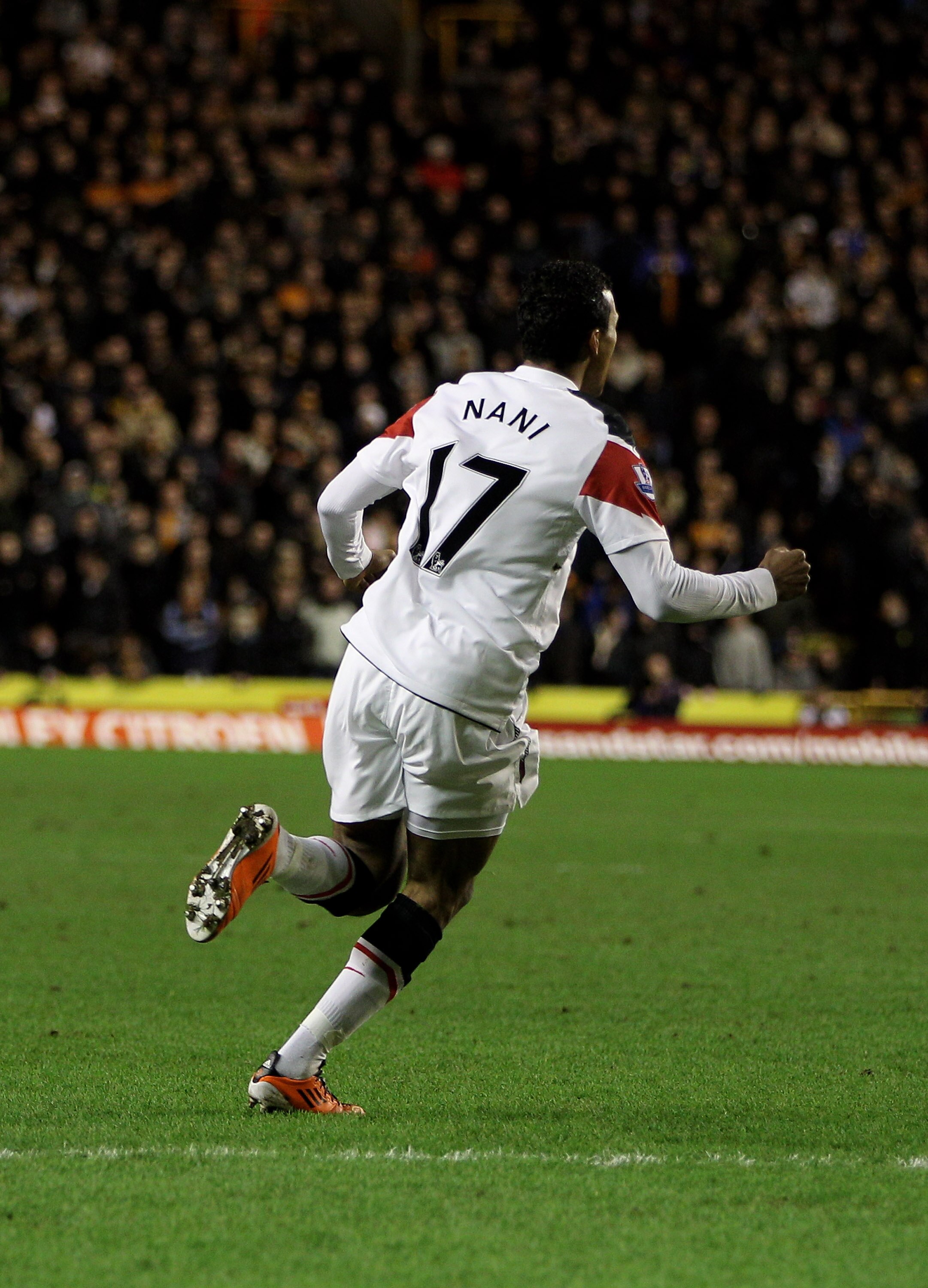 WOLVERHAMPTON, ENGLAND - FEBRUARY 05:  Nani of Manchester United celebrates scoring the opening goal during the Barclays Premier League match between Wolverhampton Wanderers and Manchester United at Molineux on February 5, 2011 in Wolverhampton, England.