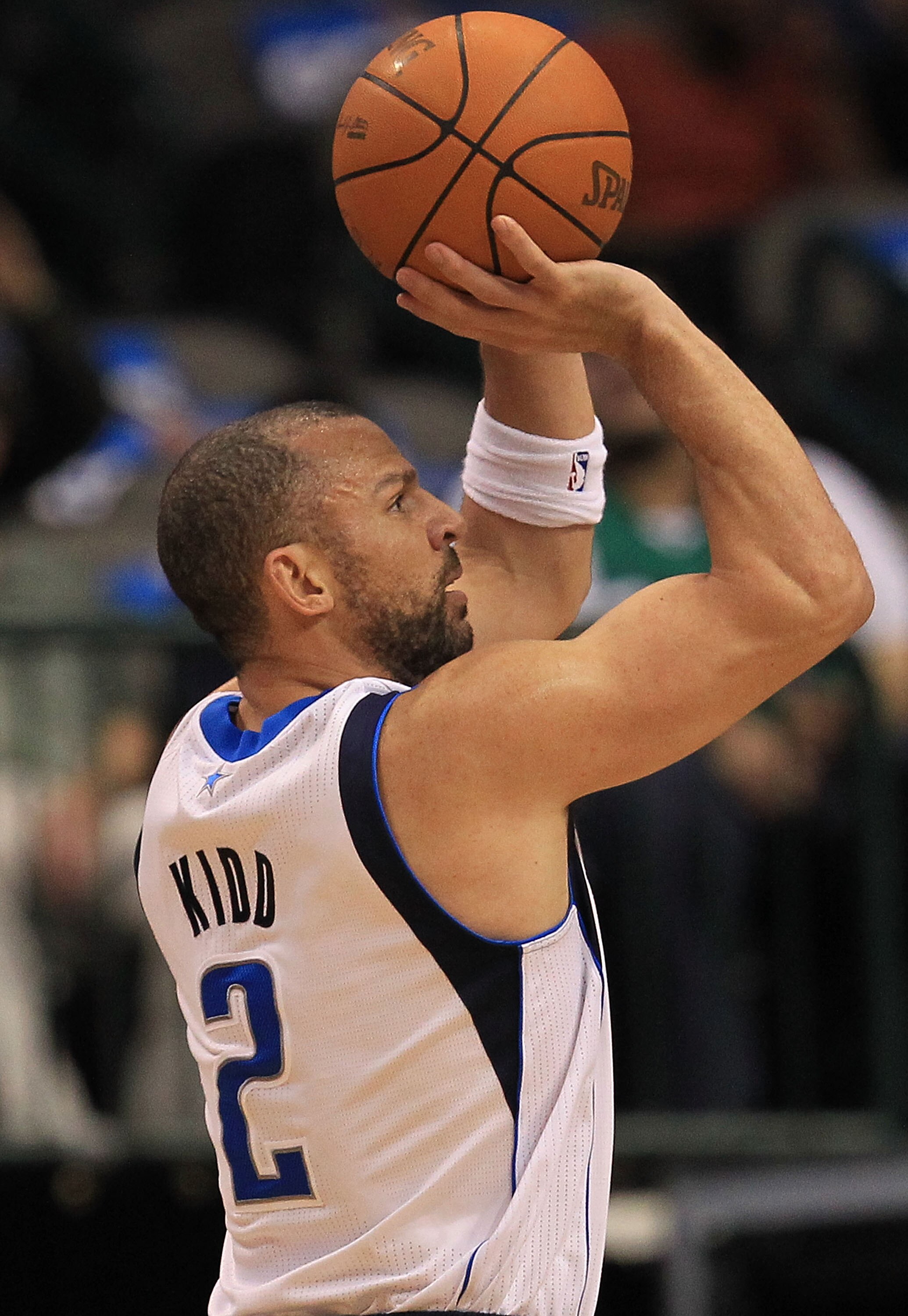 DALLAS, TX - FEBRUARY 23:  Guard Jason Kidd #2 of the Dallas Mavericks at American Airlines Center on February 23, 2011 in Dallas, Texas.  NOTE TO USER: User expressly acknowledges and agrees that, by downloading and or using this photograph, User is cons