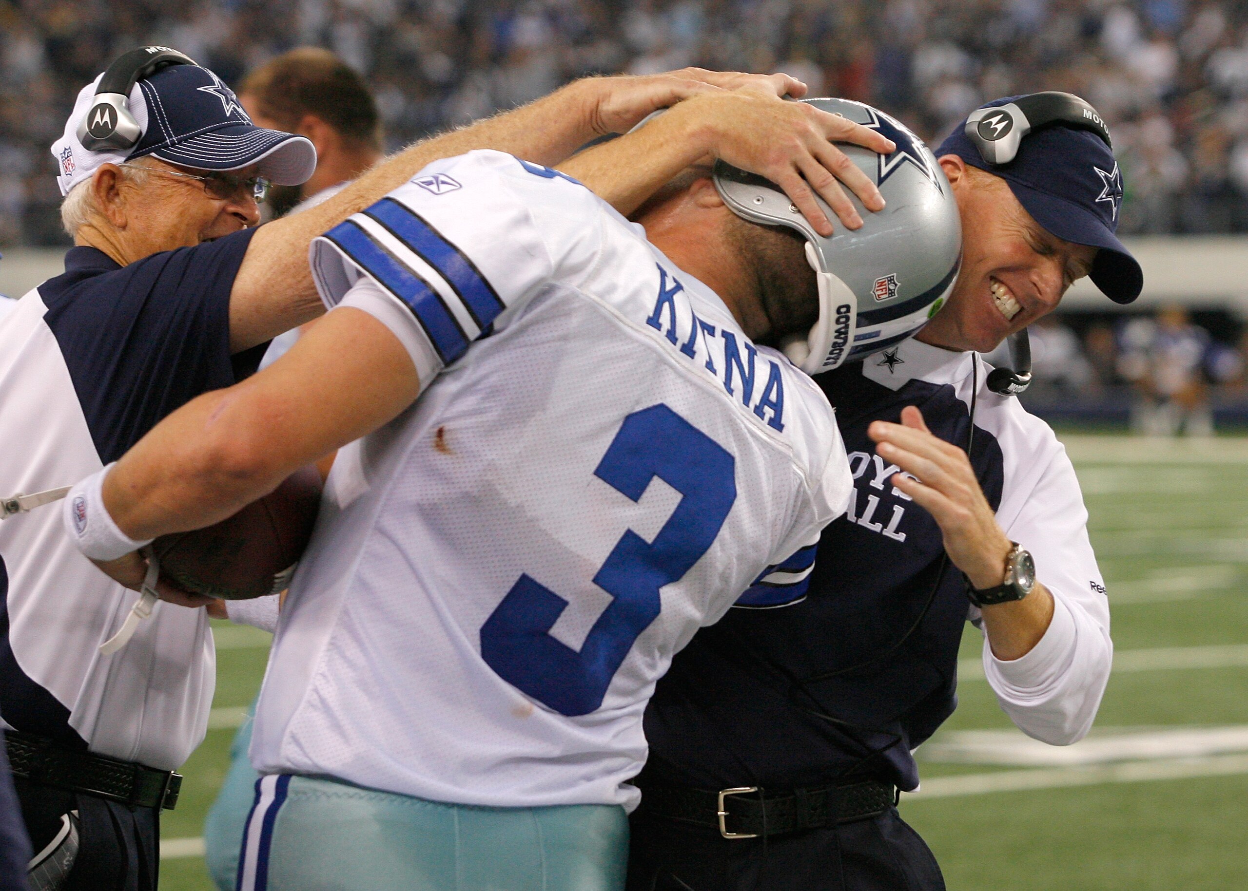 ARLINGTON, TX - NOVEMBER 21:  Head coach Jason Garrett (R) of the Dallas Cowboys celebrates with quarterback Jon Kitna #3 after scored against the Detroit Lions late in the fourth quarter at Cowboys Stadium on November 21, 2010 in Arlington, Texas.  The C