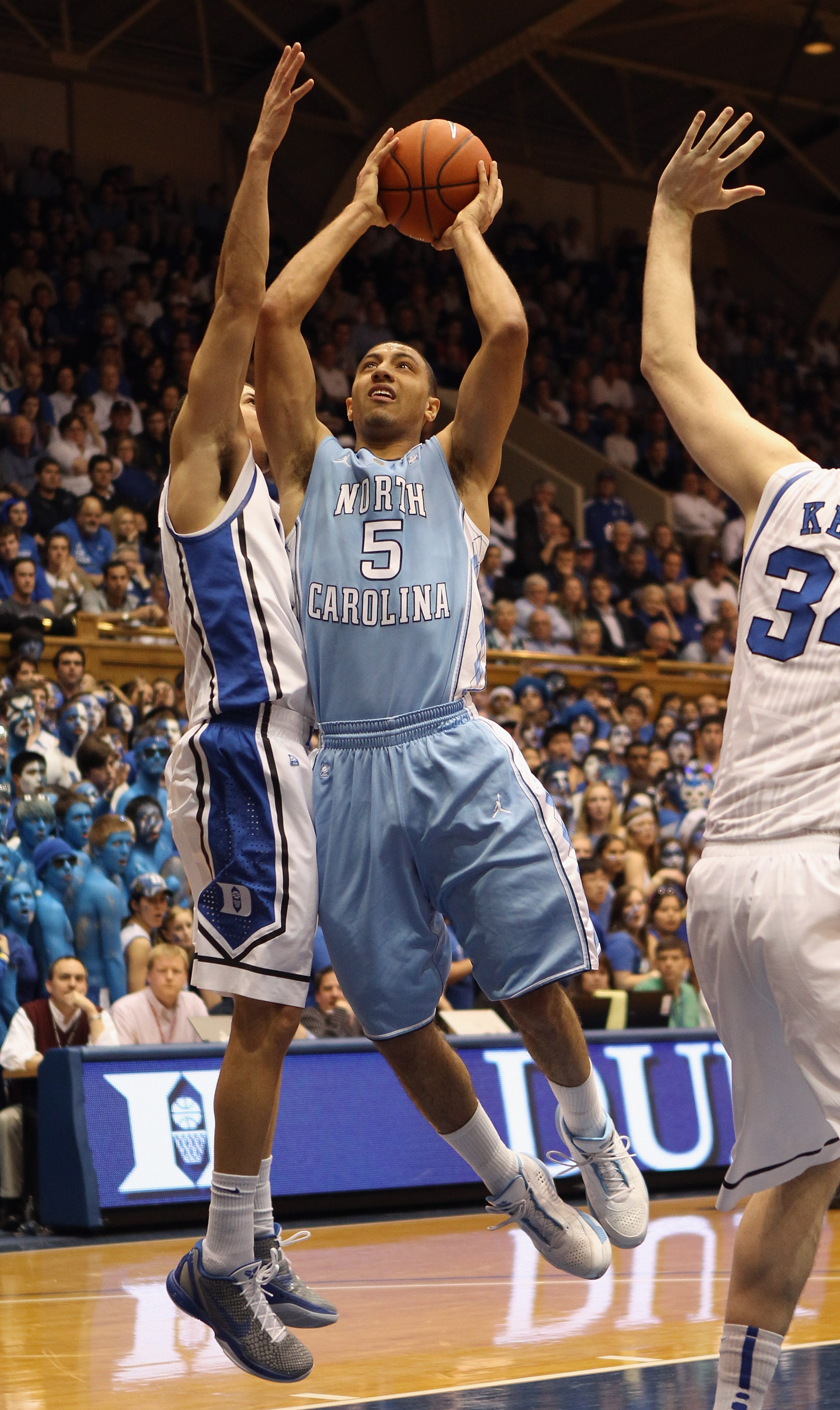 DURHAM, NC - FEBRUARY 09:  Kendall Marshall #5 of the North Carolina Tar Heels against the Duke Blue Devils during their game at Cameron Indoor Stadium on February 9, 2011 in Durham, North Carolina.  (Photo by Streeter Lecka/Getty Images)