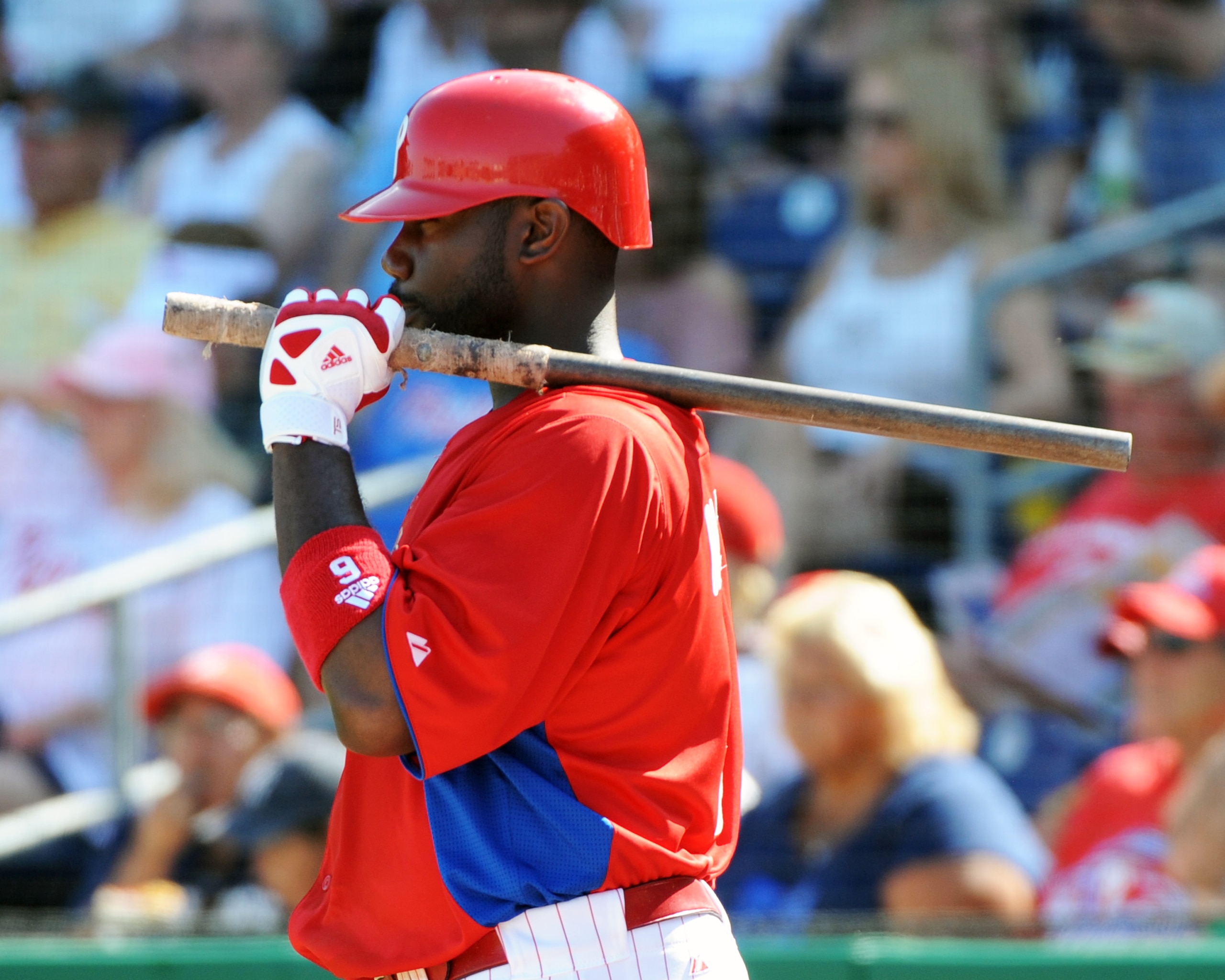 CLEARWATER, FL - FEBRUARY 27:  Infielder Ryan Howard #6 of the Philadelphia Phillies waits to bat against the New York Yankees February 27, 2011 at Bright House Field in Clearwater, Florida.  (Photo by Al Messerschmidt/Getty Images)