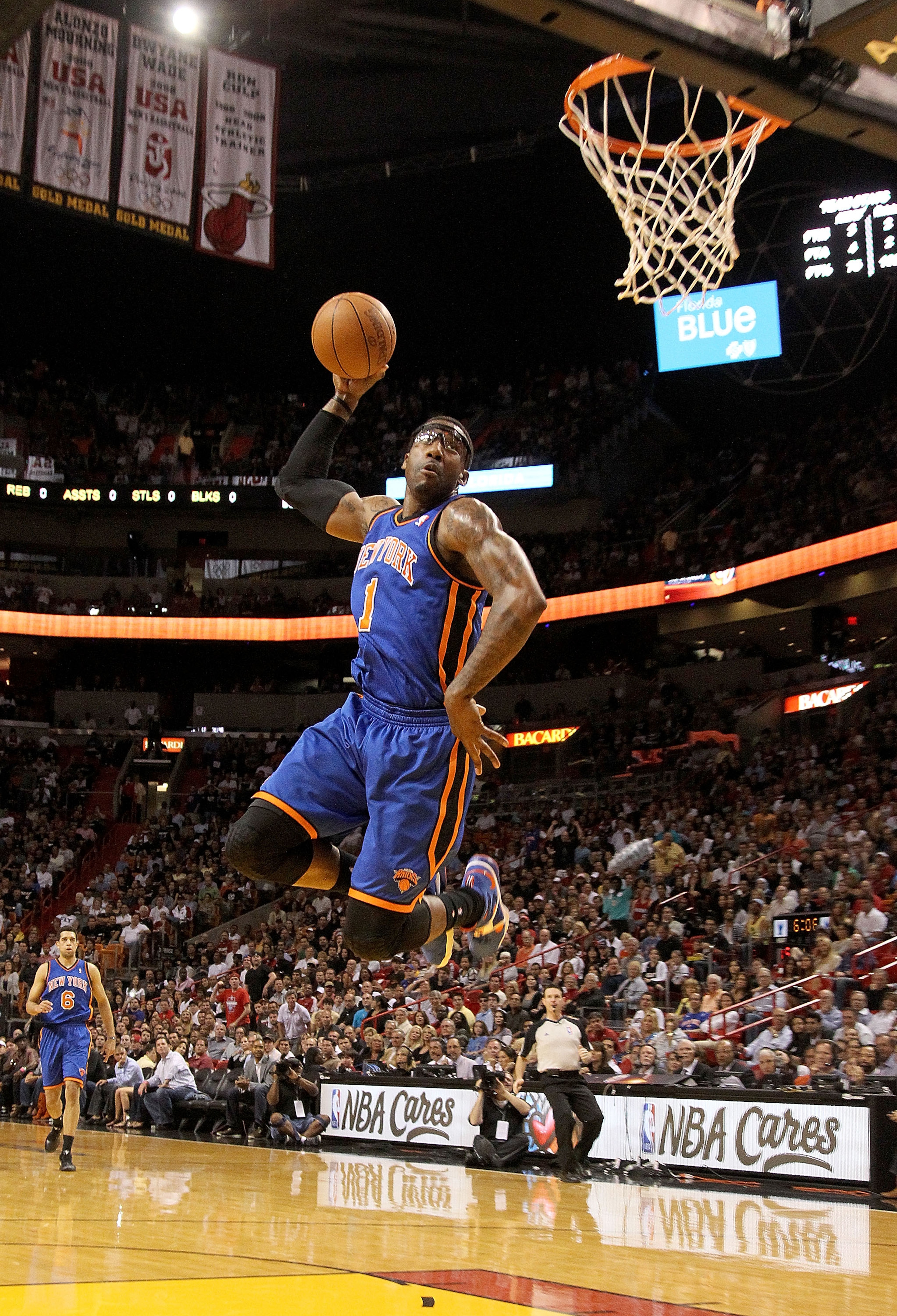 MIAMI, FL - FEBRUARY 27: Amar'e Stoudemire #1 of the New York Knicks dunks during a game against the Miami Heat at American Airlines Arena on February 27, 2011 in Miami, Florida. NOTE TO USER: User expressly acknowledges and agrees that, by downloading a MIAMI, FL - FEBRUARY 27: Amar'e Stoudemire #1 of the New York Knicks dunks during a game against the Miami Heat at American Airlines Arena on February 27, 2011 in Miami, Florida. NOTE TO USER: User expressly acknowledges and agrees that, by downloading a