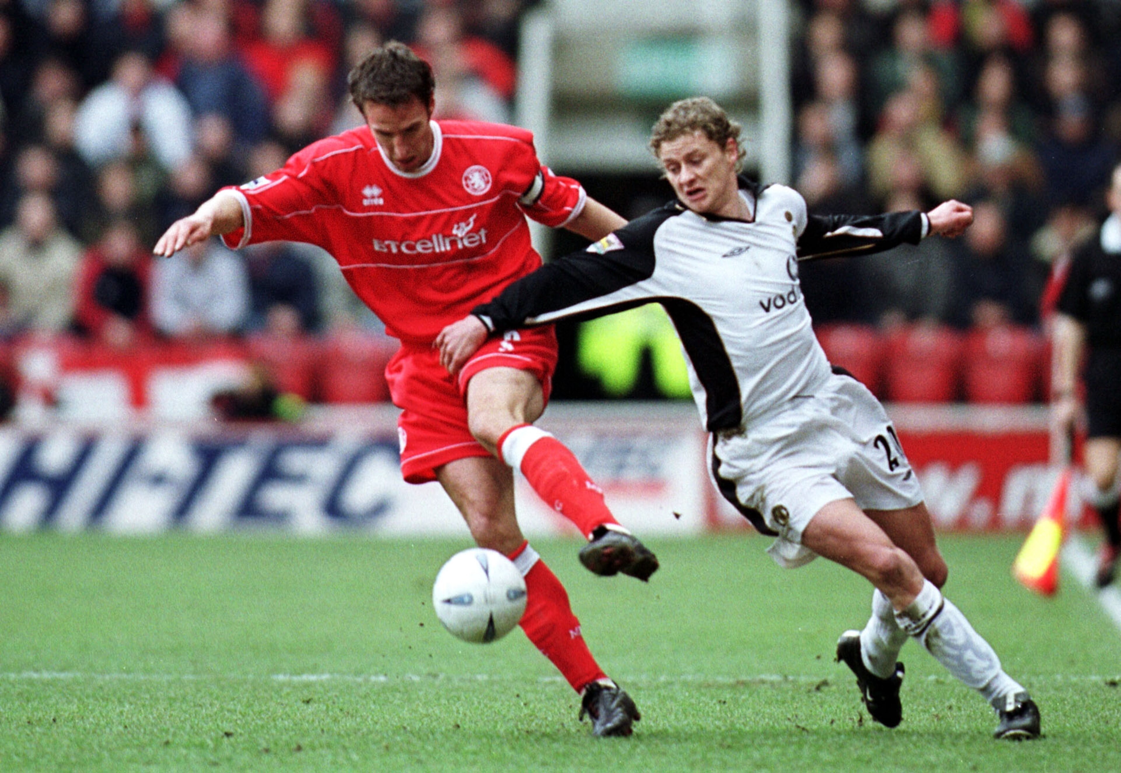 26 Jan 2002: Ole Gunnar Solkjaer of Man Utd clashes with Gareth Southgate of Middlesbrough during the Middlesbrough v Manchester United AXA FA Cup fourth round match at the Riverside Stadium, Middlesbrough. Mandatory Credit: Michael Steele/Getty Images 26 Jan 2002: Ole Gunnar Solkjaer of Man Utd clashes with Gareth Southgate of Middlesbrough during the Middlesbrough v Manchester United AXA FA Cup fourth round match at the Riverside Stadium, Middlesbrough. Mandatory Credit: Michael Steele/Getty Images