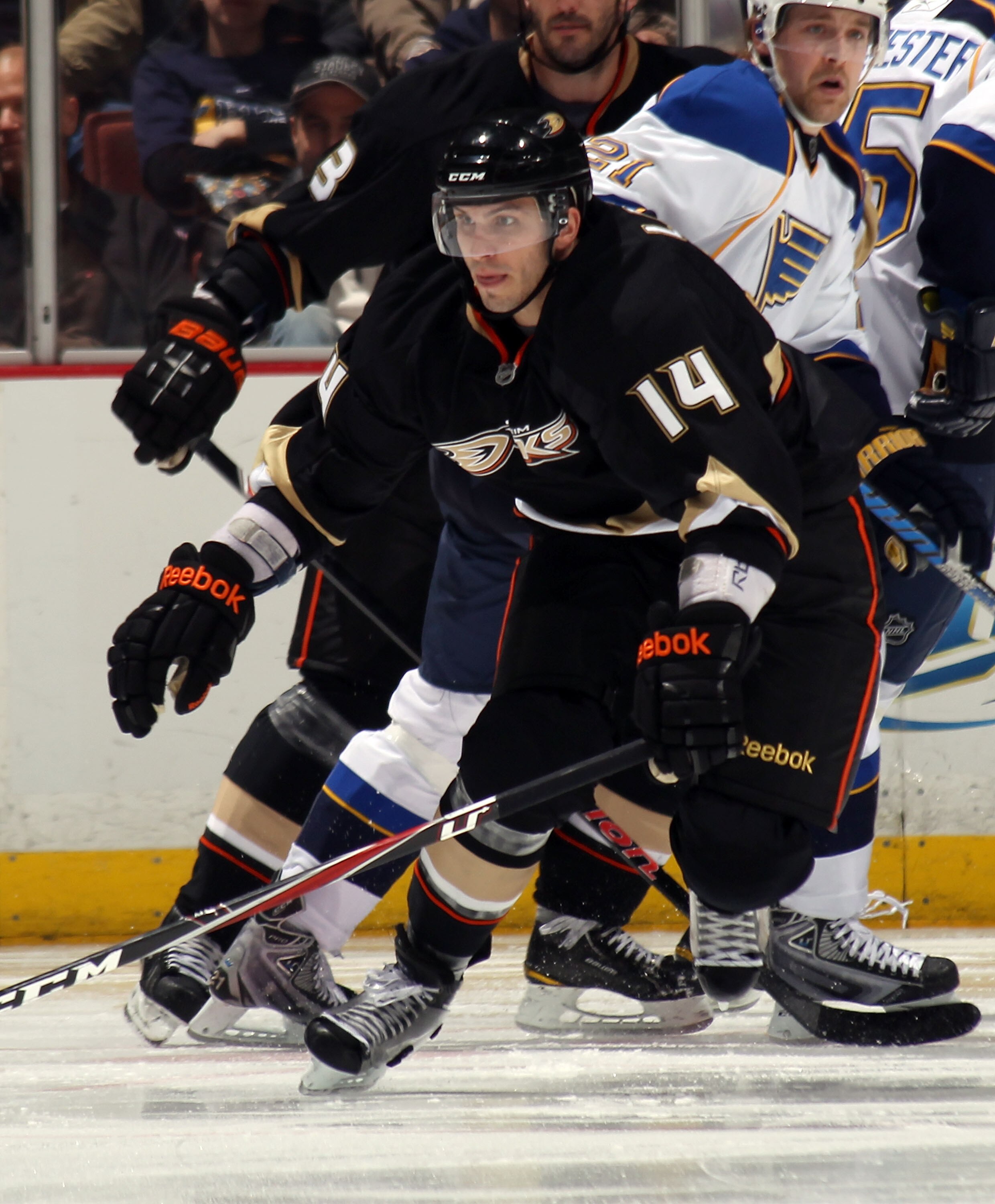 ANAHEIM, CA - JANUARY 12:  Maxim Lapierre #14 of the Anaheim Ducks skates against the St. Louis Blues at the Honda Center on January 12, 2011 in Anaheim, California.  (Photo by Bruce Bennett/Getty Images)