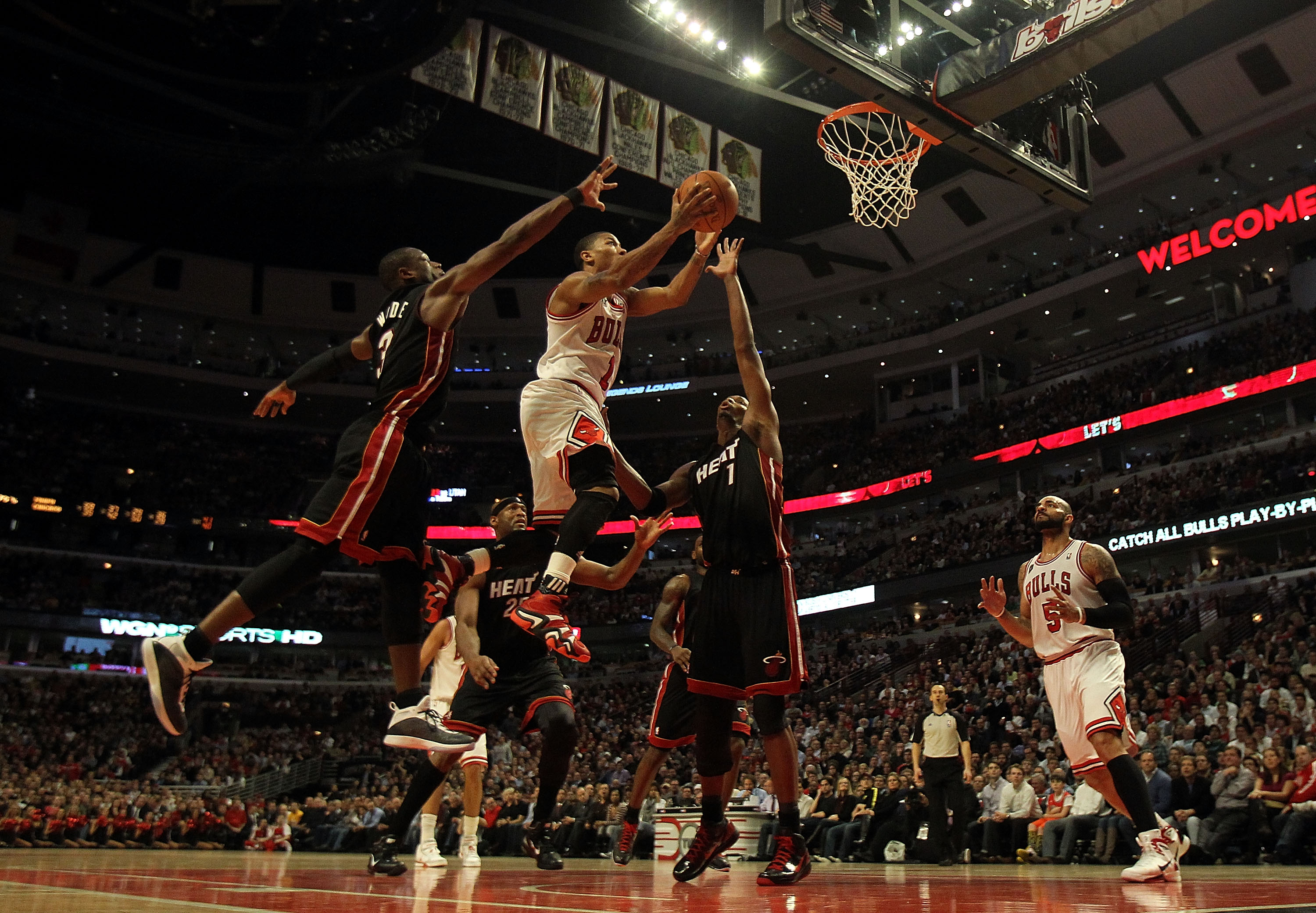 Derrick Rose: 10 Ways to Elevate Game to Take Mantle of Best Point Guard in  NBA, image size:3000x2081