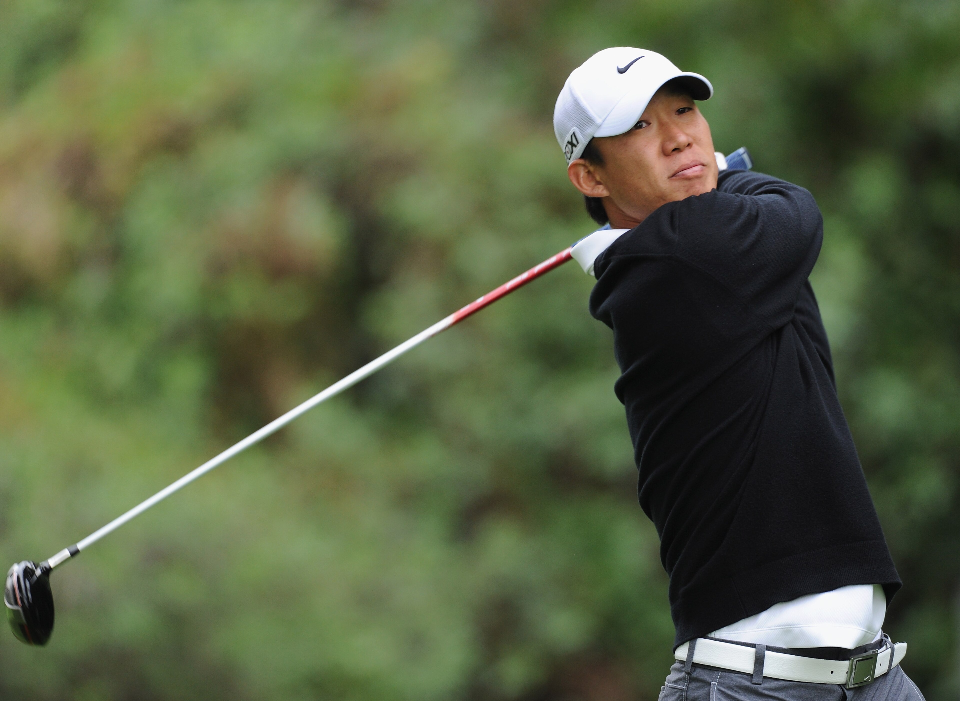 PACIFIC PALISADES, CA - FEBRUARY 18:  Anthony Kim plays his tee shot on the 12th hole during the second round of the Northern Trust Open at Riviera Country Club on February 18, 2011 in Pacific Palisades, California.  (Photo by Stuart Franklin/Getty Images