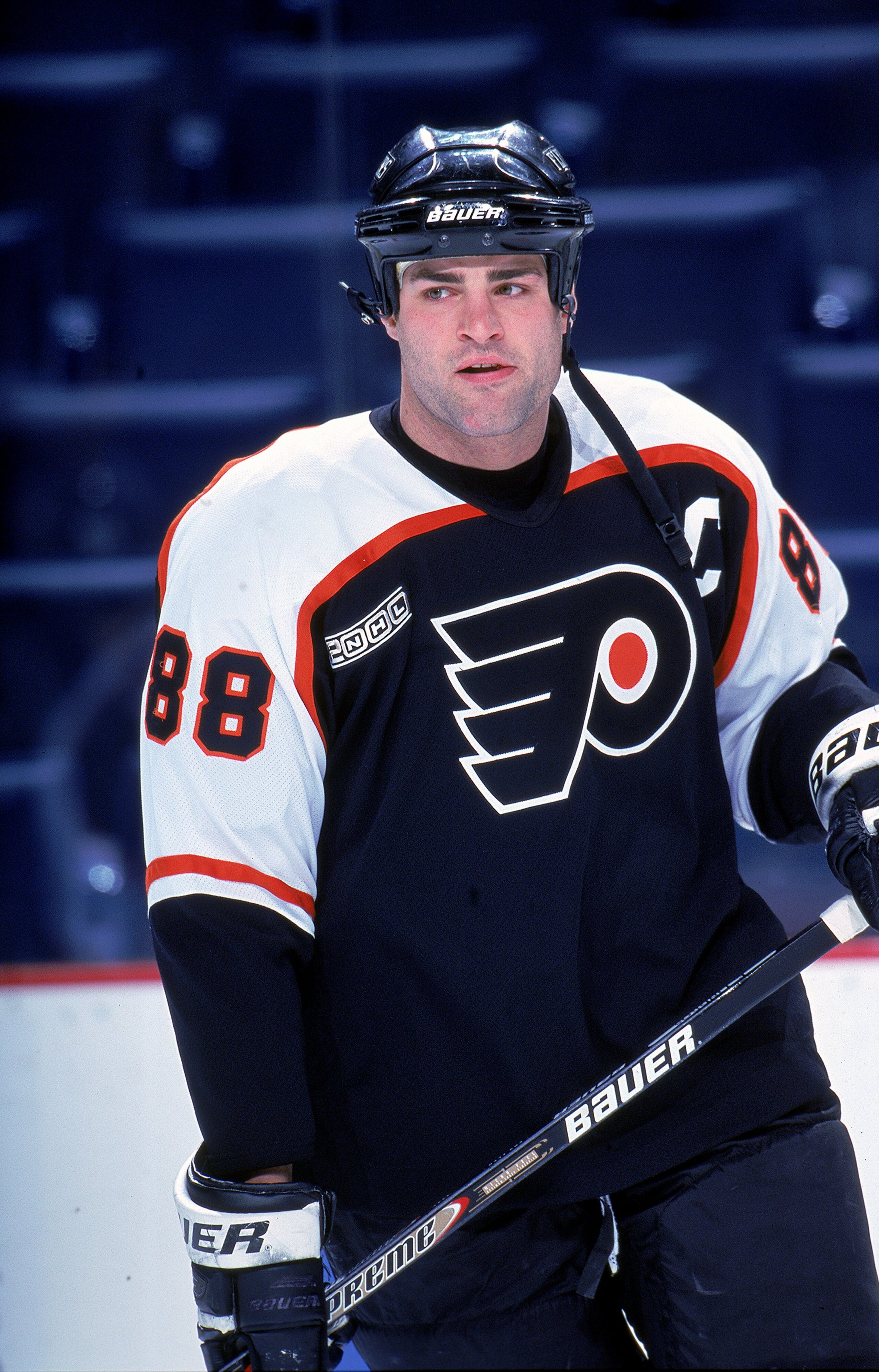 2 Dec 1999: Eric Lindros #88 of the Philadelphia Flyers looks on during the game against the Buffalo Sabres at the Marine Midland Arena in Buffalo, New York. The Flyers defeated the Sabres 4-2.