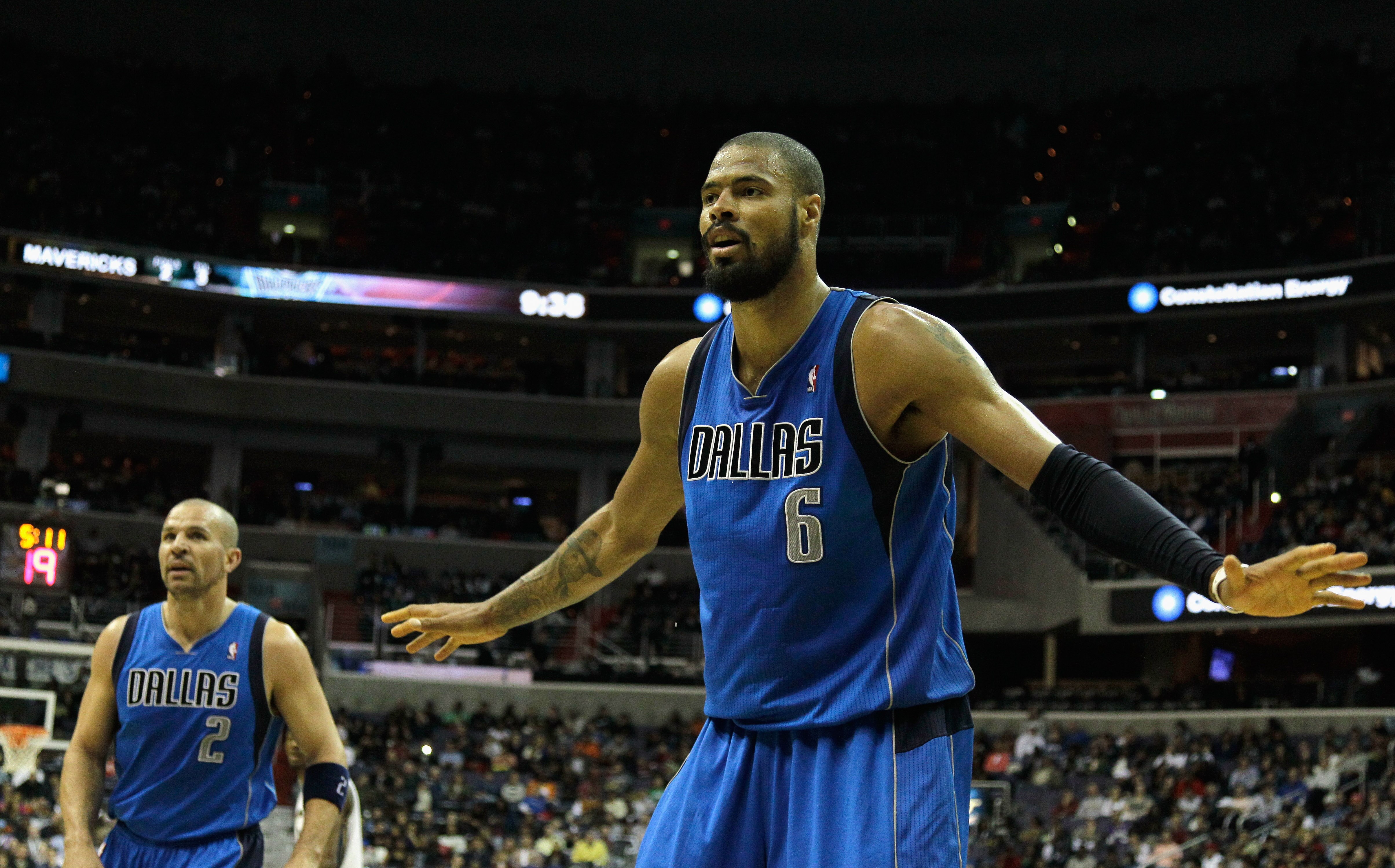 WASHINGTON, DC - FEBRUARY 26: Tyson Chandler #6 and Jason Kidd #2 of the Dallas Mavericks against the Washington Wizards at the Verizon Center on February 26, 2011 in Washington, DC. NOTE TO USER: User expressly acknowledges and agrees that, by downloadin