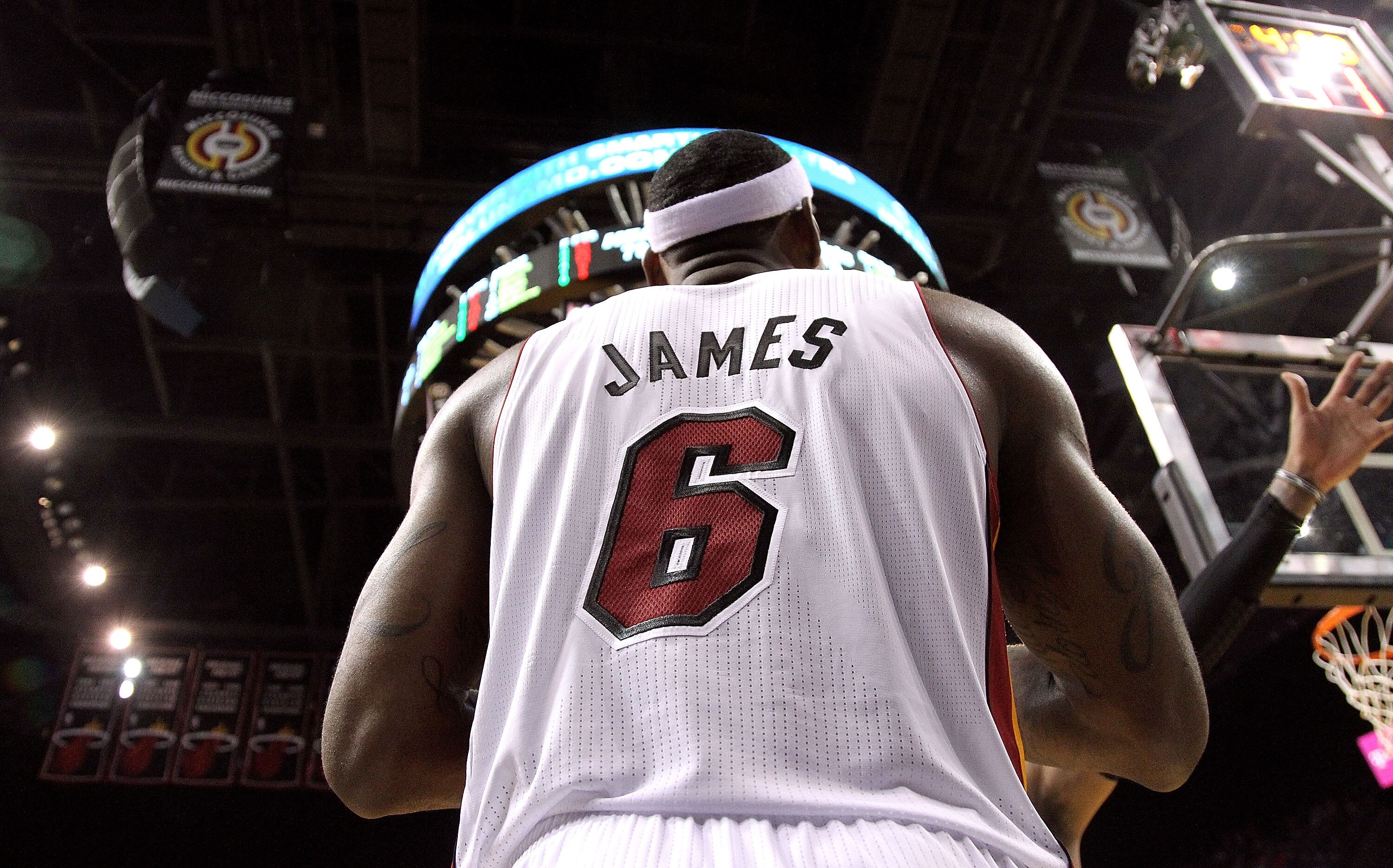 MIAMI, FL - FEBRUARY 27:  LeBron James #6 of the Miami Heat  inbounds the ball  during a game against the New York Knicks at American Airlines Arena on February 27, 2011 in Miami, Florida. NOTE TO USER: User expressly acknowledges and agrees that, by down