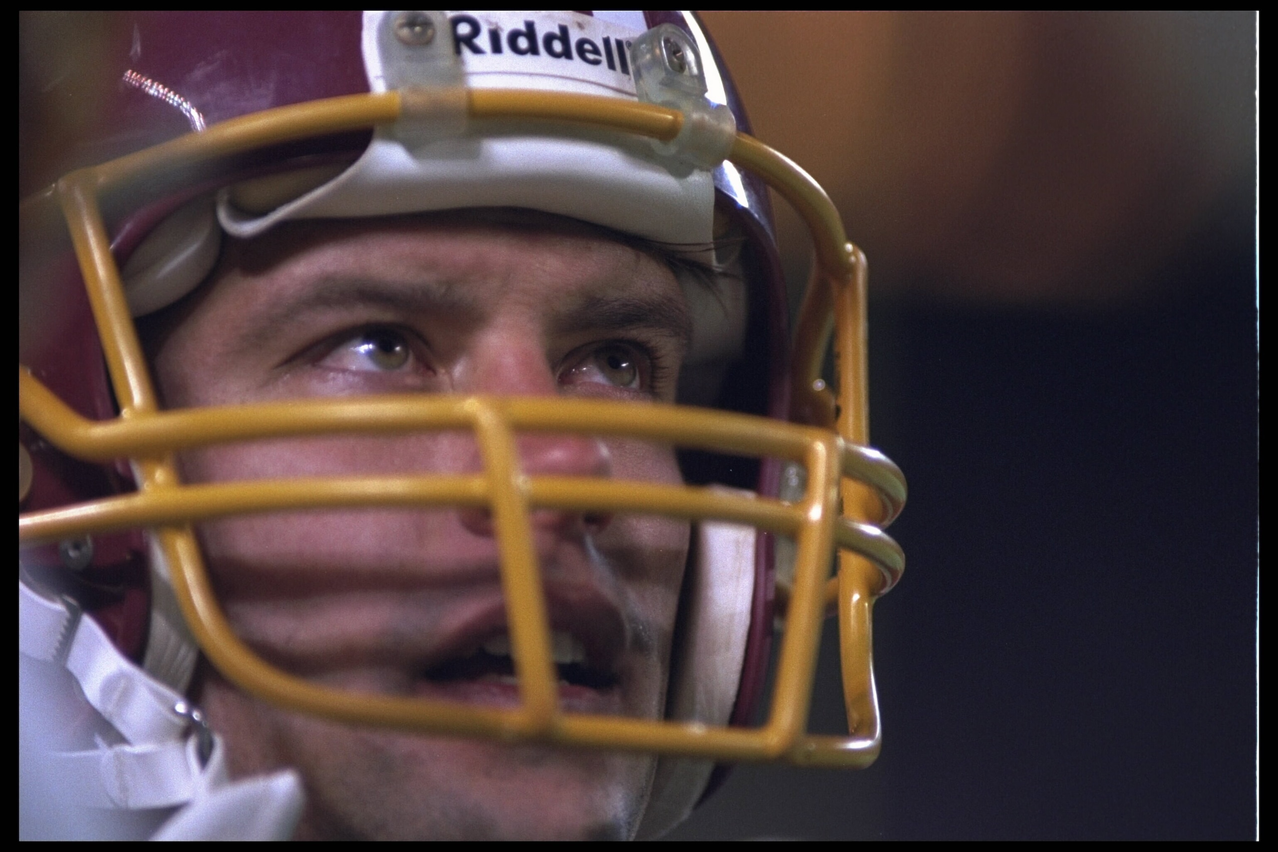 10 Dec 1995:  Quarterback Heath Shuler #5 of the Washington Redskins takes a breather while there is a break in the action during the game against the New York Giants at Giants Stadium in East Rutherford, New Jersey.  The Giants defeated the Redskins 20-1