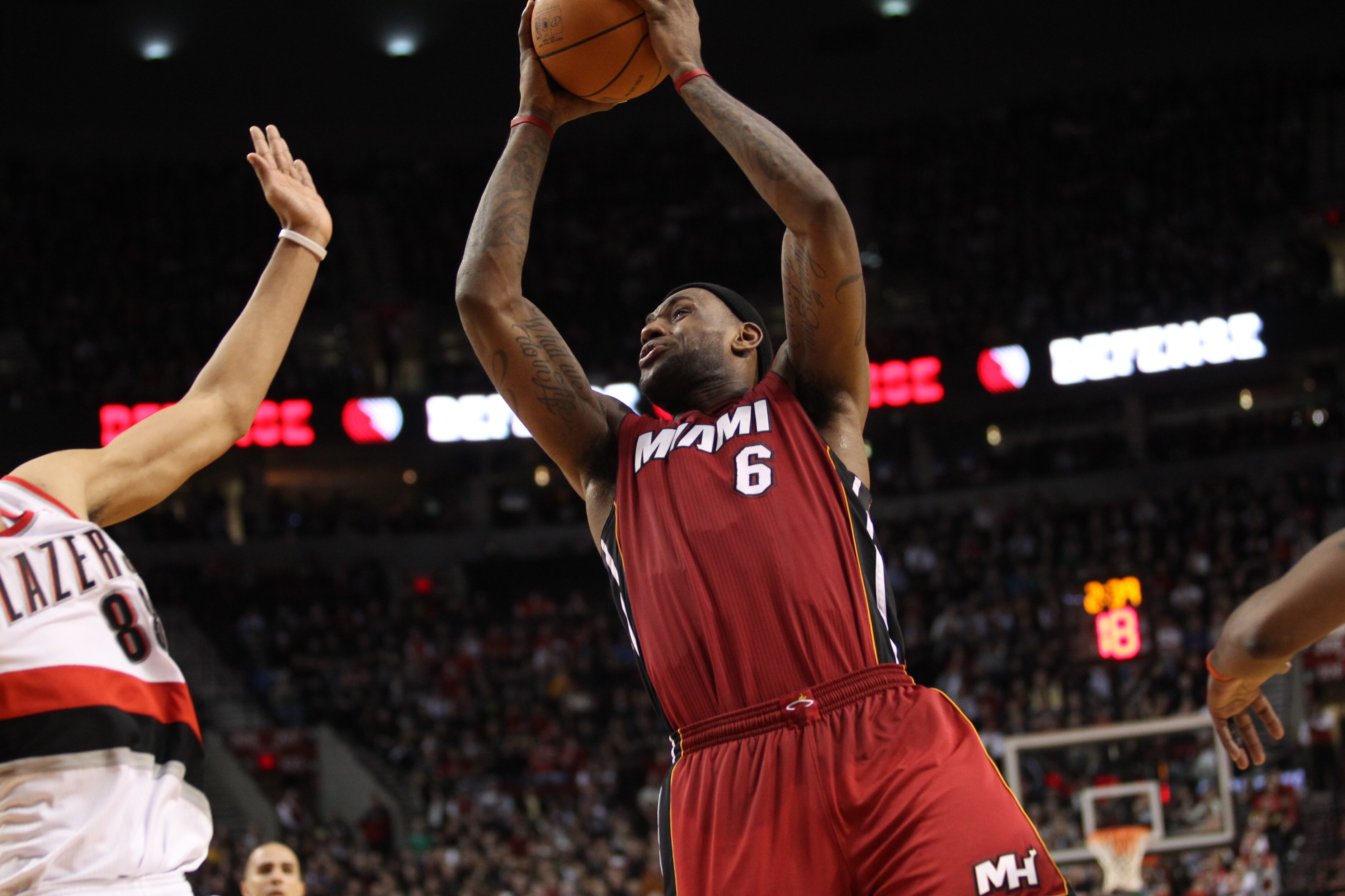 PORTLAND, OR - JANUARY 09: LeBron James #6 of the Miami Heat pulls up for a shot against the Portland Trail Blazers during a game on January 9, 2011 at the Rose Garden Arena in Portland, Oregon. NOTE TO USER: User expressly acknowledges and agrees that, b