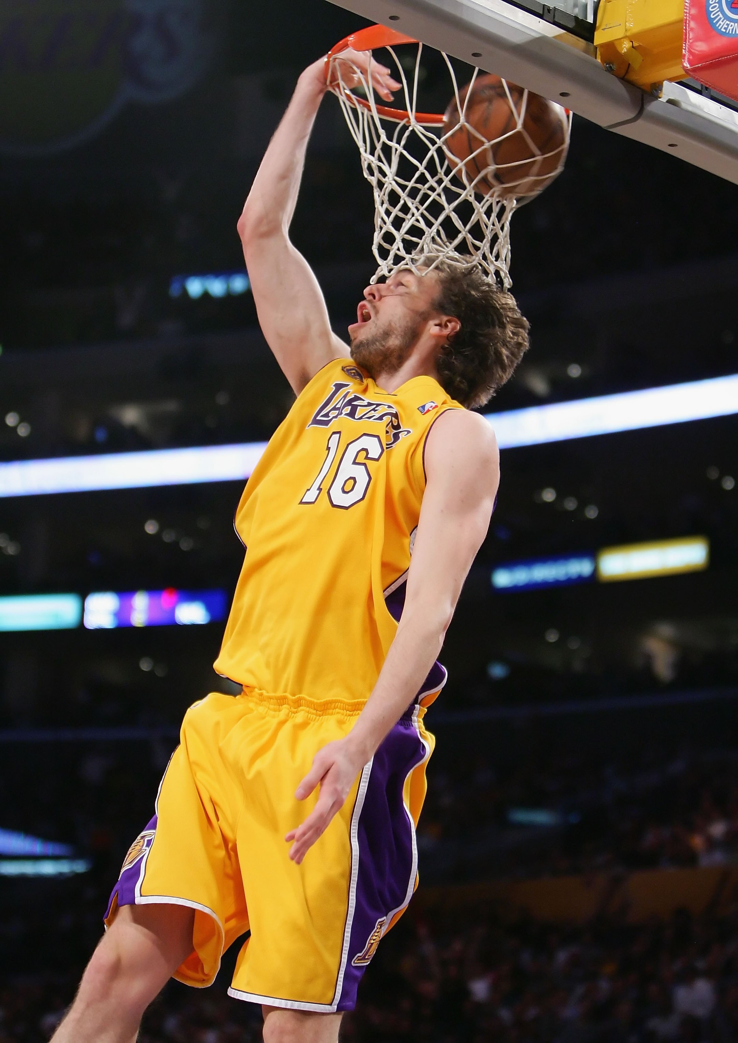 LOS ANGELES - APRIL 15:  Pau Gasol #16 of the Los Angeles Lakers puts a shot up against the Sacramento Kings at Staples Center on April 15, 2008 in Los Angeles, California.  NOTE TO USER: User expressly acknowledges and agrees that, by downloading and or