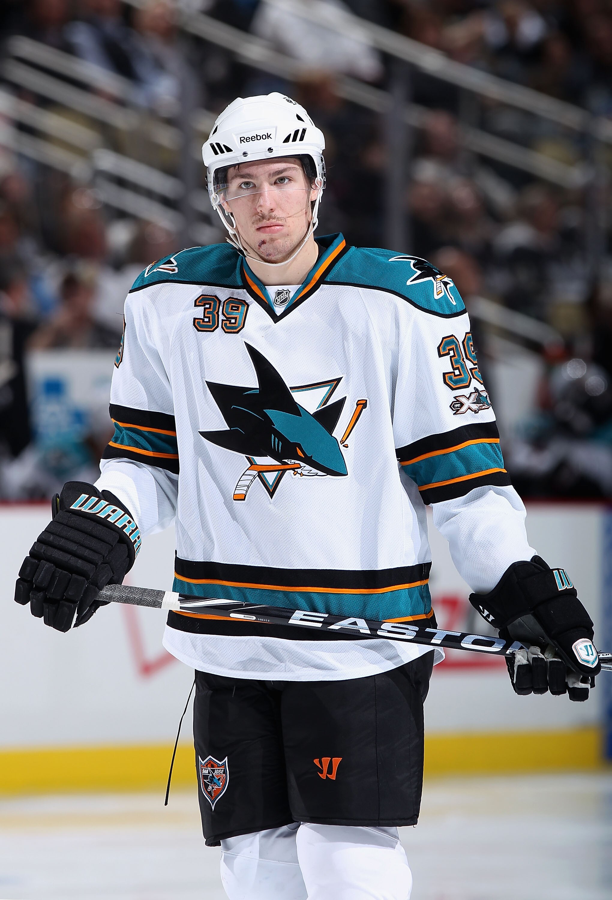 PITTSBURGH, PA - FEBRUARY 23:  Logan Couture #39 of the San Jose Sharks during the NHL game against the Pittsburgh Penguins at Consol Energy Center on February 23, 2011 in Pittsburgh, Pennsylvania. The Sharks defeated the Penguins 3-2 in overtime.  (Photo