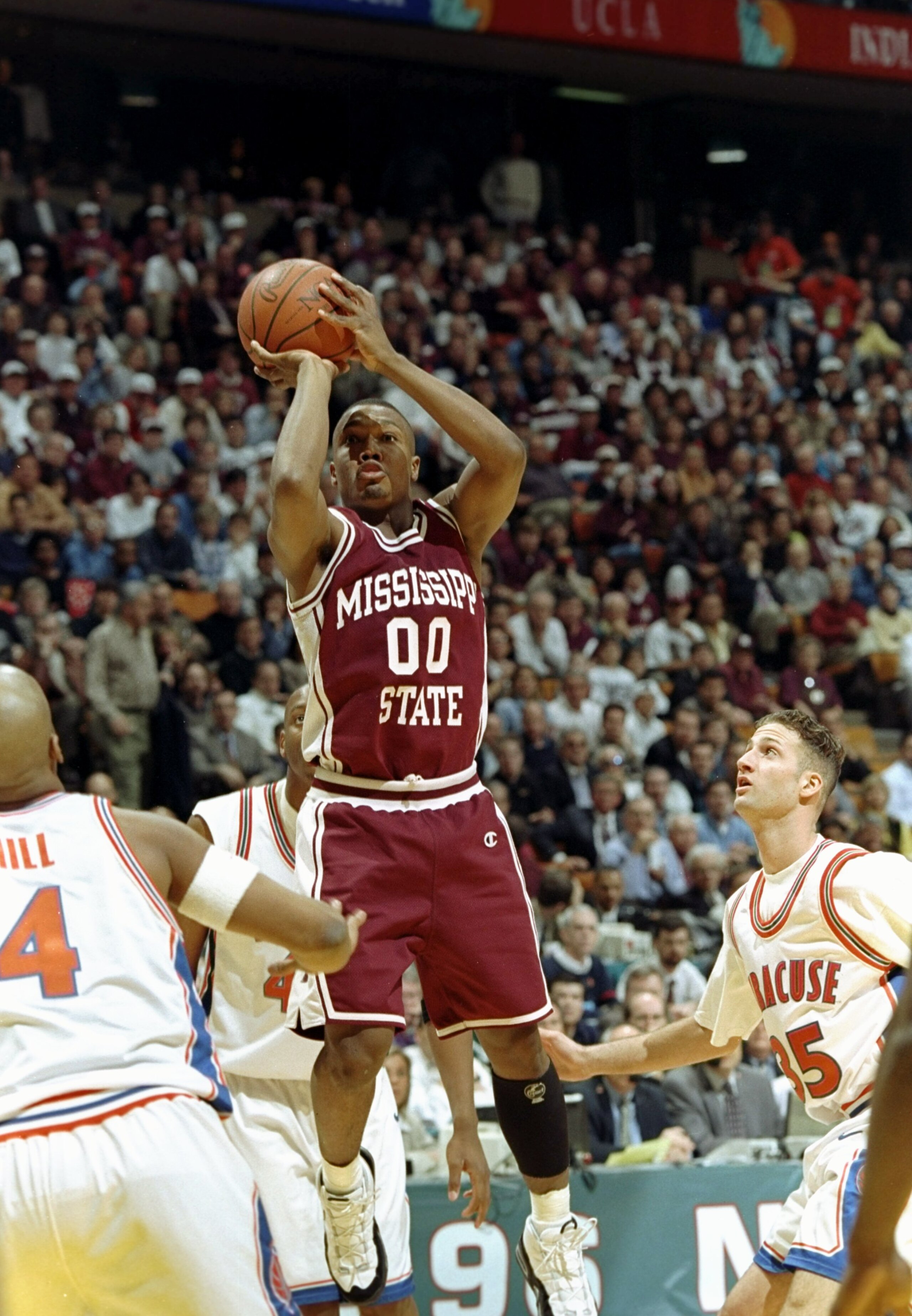 30 Mar 1996:  Guard Darryl Wilson of the Mississippi State Bulldogs shoots the ball during a playoff game against the Syracuse Orangemen at the Meadowlands in East Rutherford, New Jersey.  Syracuse won the game 77-69. Mandatory Credit: Doug Pensinger  /Al