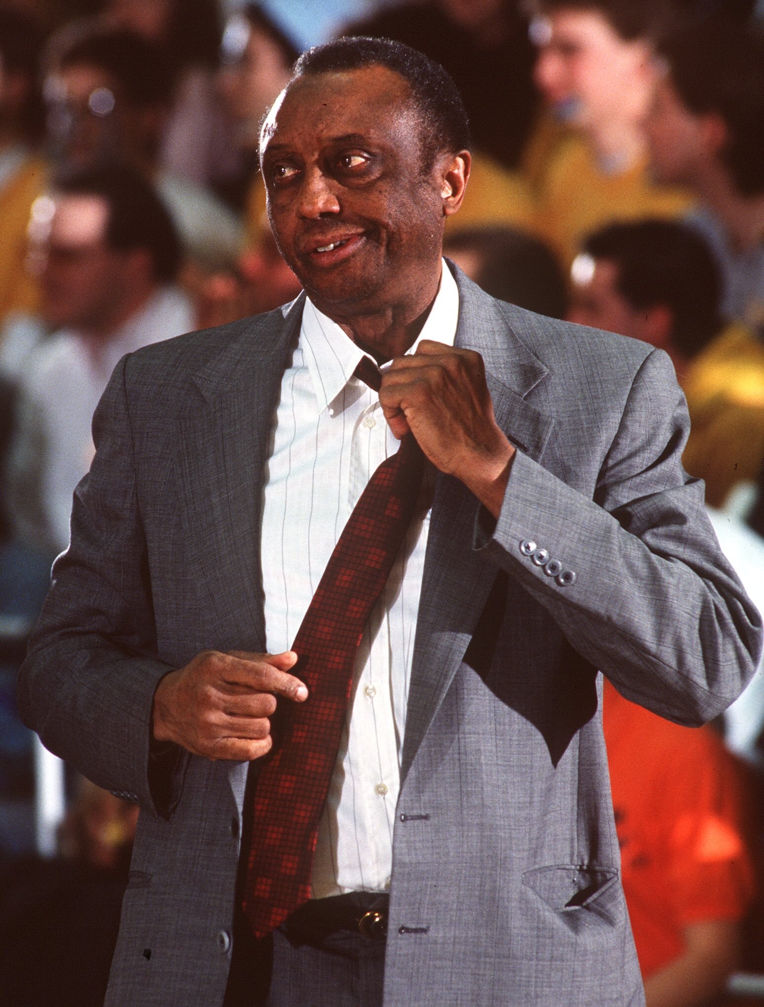 JAN 1991:  A CANDID PORTRAIT TEMPLE BASKETBALL COACH JOHN CHANEY DURING A GAME AGAINST GEORGE WASHINGTON. Mandatory Credit: Doug Pensinger/ALLSPORT