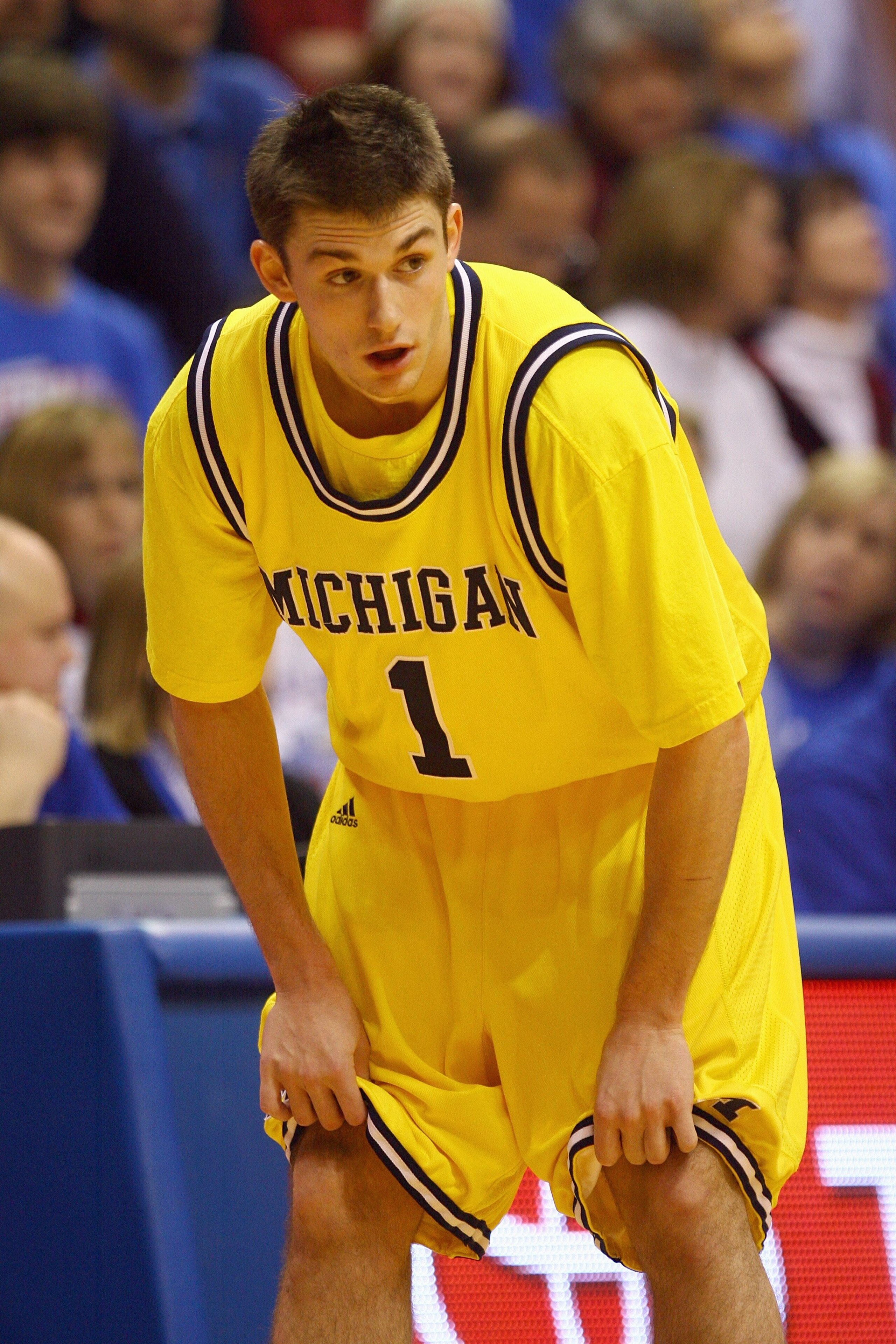 LAWRENCE, KS - DECEMBER 19: Stu Douglass #1 of the Mighigan Wolverines gets ready on court during the game against the Kansas Jayhawks on December 19, 2009 at Allen Fieldhouse in Lawrence, Kansas. (Photo by Jamie Squire/Getty Images)