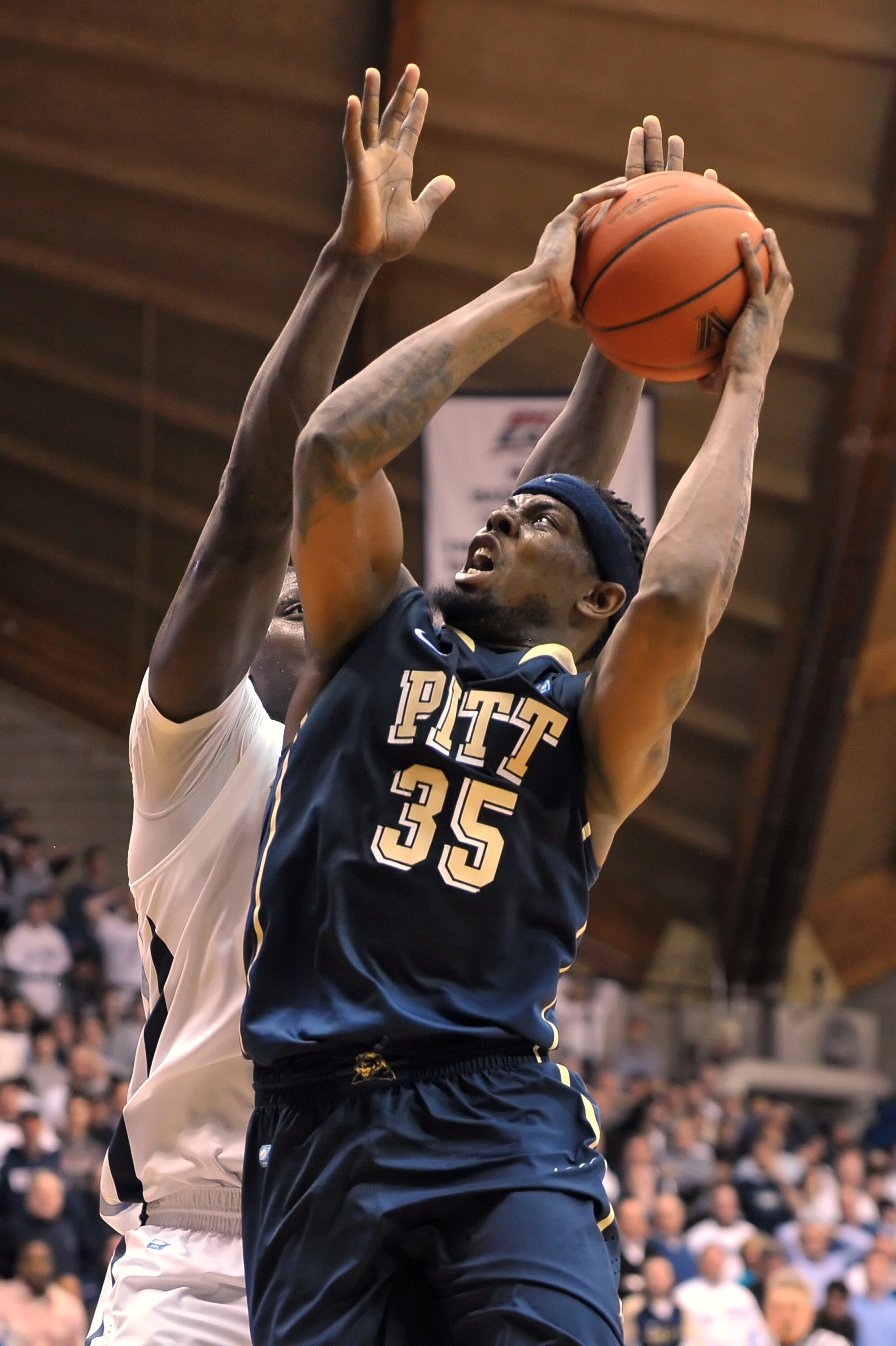 VILLANOVA, PA - FEBRUARY 12: Nasir Robinson #35 of the Pittsburgh Panthers lays up a shot during the game against the Villanova Wildcats at The Pavilion on February 12, 2011 in Villanova, Pennsylvania. (Photo by Drew Hallowell/Getty Images) VILLANOVA, PA - FEBRUARY 12: Nasir Robinson #35 of the Pittsburgh Panthers lays up a shot during the game against the Villanova Wildcats at The Pavilion on February 12, 2011 in Villanova, Pennsylvania. (Photo by Drew Hallowell/Getty Images)