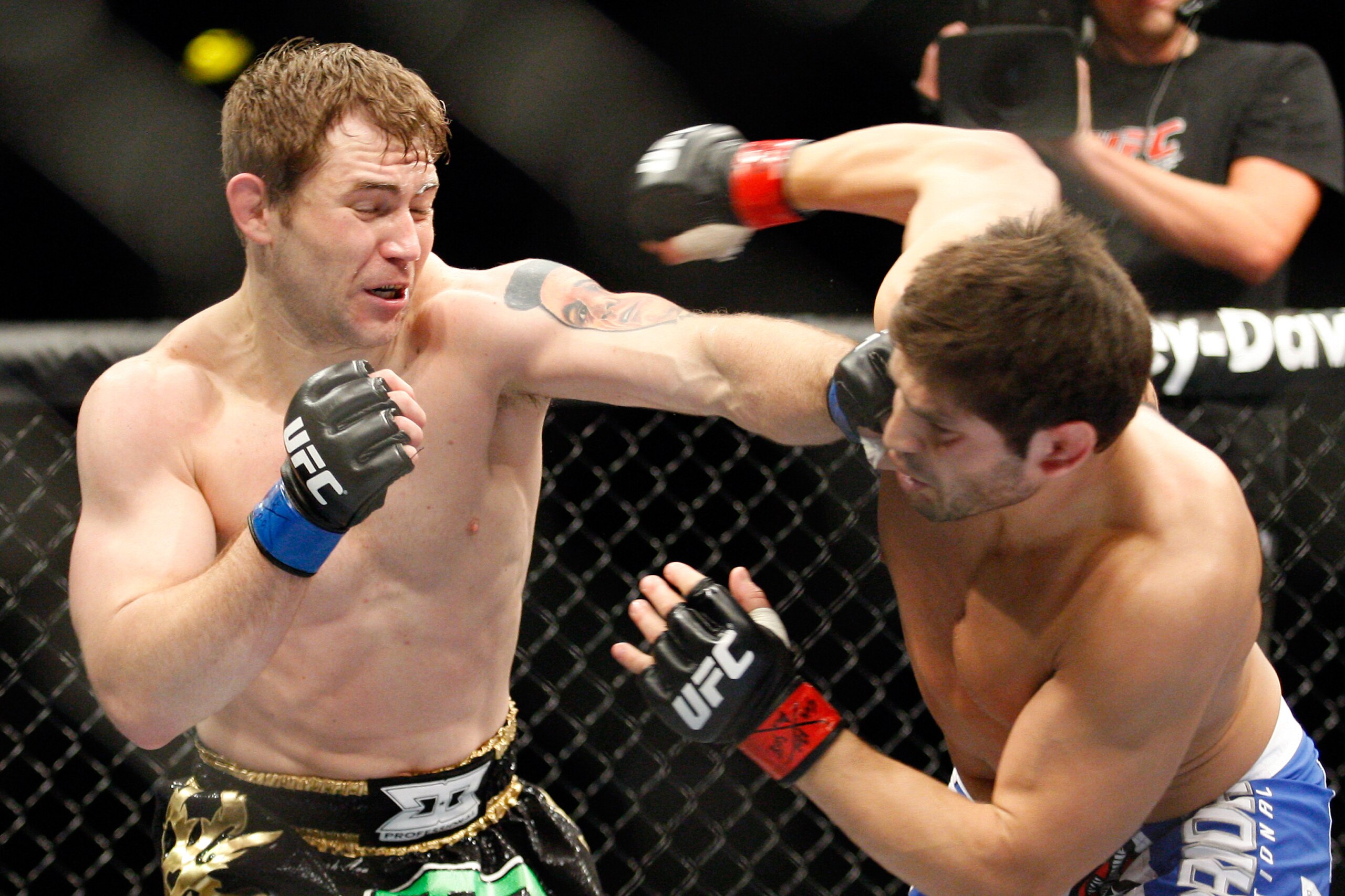 MONTREAL- MAY 8: Alan Belcher (L) punches Patrick Cote in their middleweight bout at UFC 113 at Bell Centre on May 8, 2010 in Montreal, Quebec, Canada. (Photo by Richard Wolowicz/Getty Images) MONTREAL- MAY 8: Alan Belcher (L) punches Patrick Cote in their middleweight bout at UFC 113 at Bell Centre on May 8, 2010 in Montreal, Quebec, Canada. (Photo by Richard Wolowicz/Getty Images)