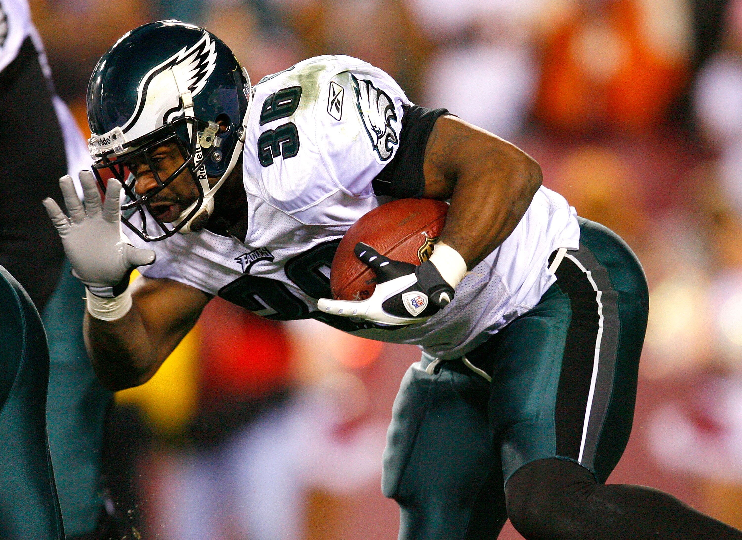LANDOVER, MD - DECEMBER 21:  Running back Brian Westbrook #36 of the Philadelphia Eagles rushes upfield against the Washington Redskins during the game on December 21, 2008 at FedEx Field in Landover, Maryland.  (Photo by Kevin C. Cox/Getty Images)