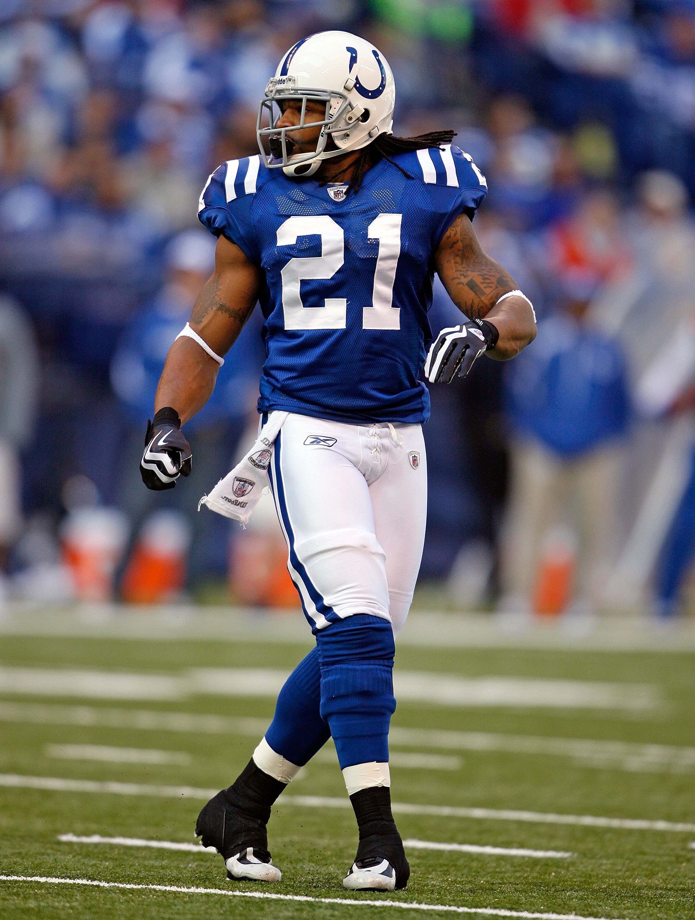 INDIANAPOLIS - NOVEMBER 01:  Bob Sanders #21 of the Indianapolis Colts moves on the field during the NFL game against the San Francisco 49ers at Lucas Oil Stadium on November 1, 2009 in Indianapolis, Indiana.  (Photo by Andy Lyons/Getty Images)