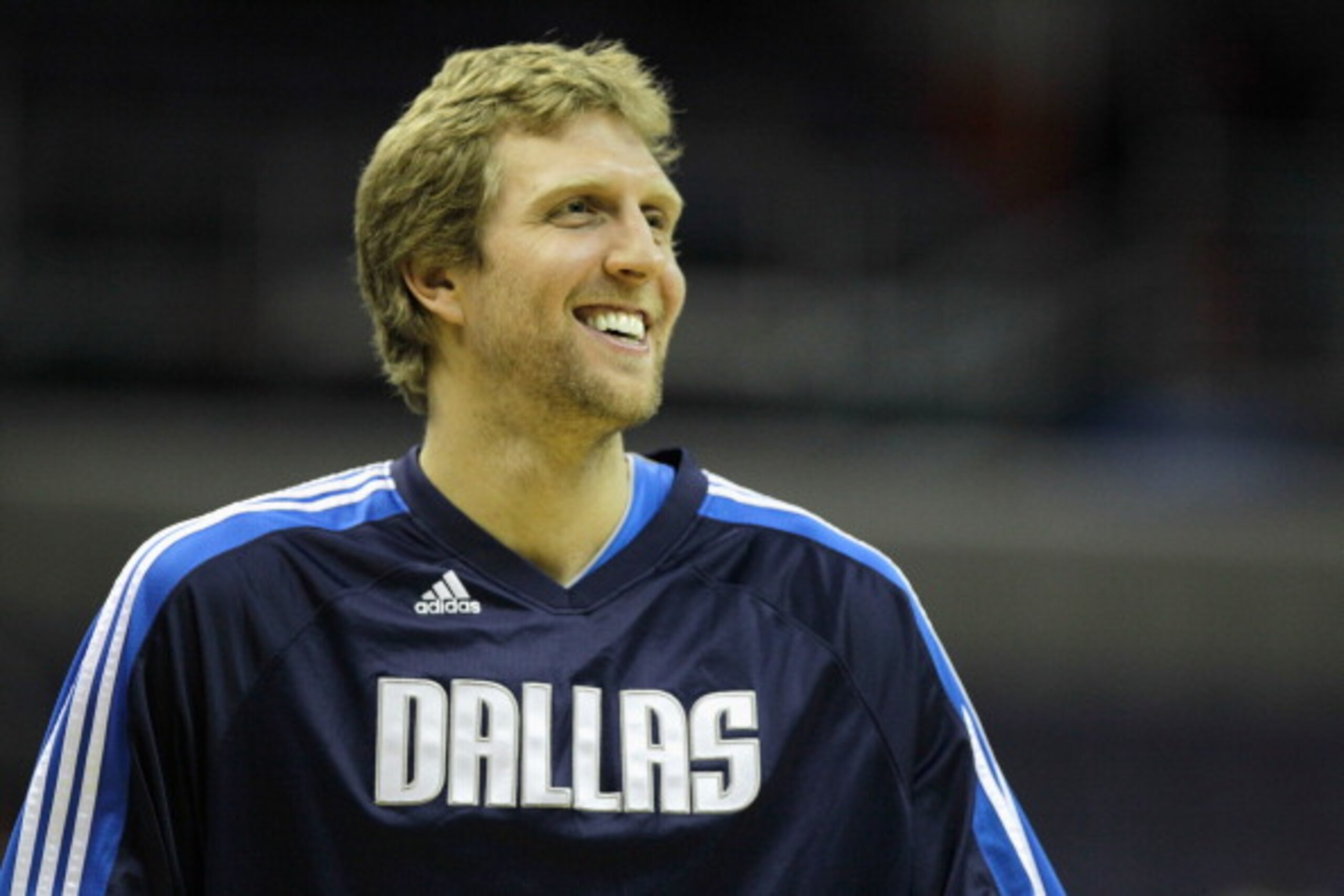 WASHINGTON, DC - FEBRUARY 26: Dirk Nowitzki #41 of the Dallas Mavericks before the start of a NBA basketball game against the Washington Wizards at the Verizon Center on February 26, 2011 in Washington, DC. NOTE TO USER: User expressly acknowledges and ag WASHINGTON, DC - FEBRUARY 26: Dirk Nowitzki #41 of the Dallas Mavericks before the start of a NBA basketball game against the Washington Wizards at the Verizon Center on February 26, 2011 in Washington, DC. NOTE TO USER: User expressly acknowledges and ag