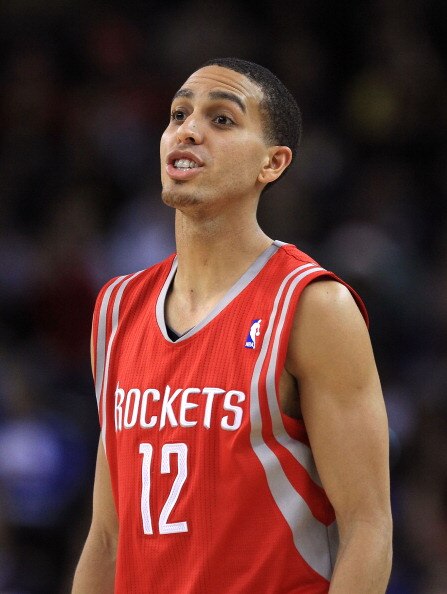 OAKLAND, CA - DECEMBER 20:  Kevin Martin #12 of the Houston Rockets in action against the Golden State Warriors at Oracle Arena on December 20, 2010 in Oakland, California. NOTE TO USER: User expressly acknowledges and agrees that, by downloading and or u