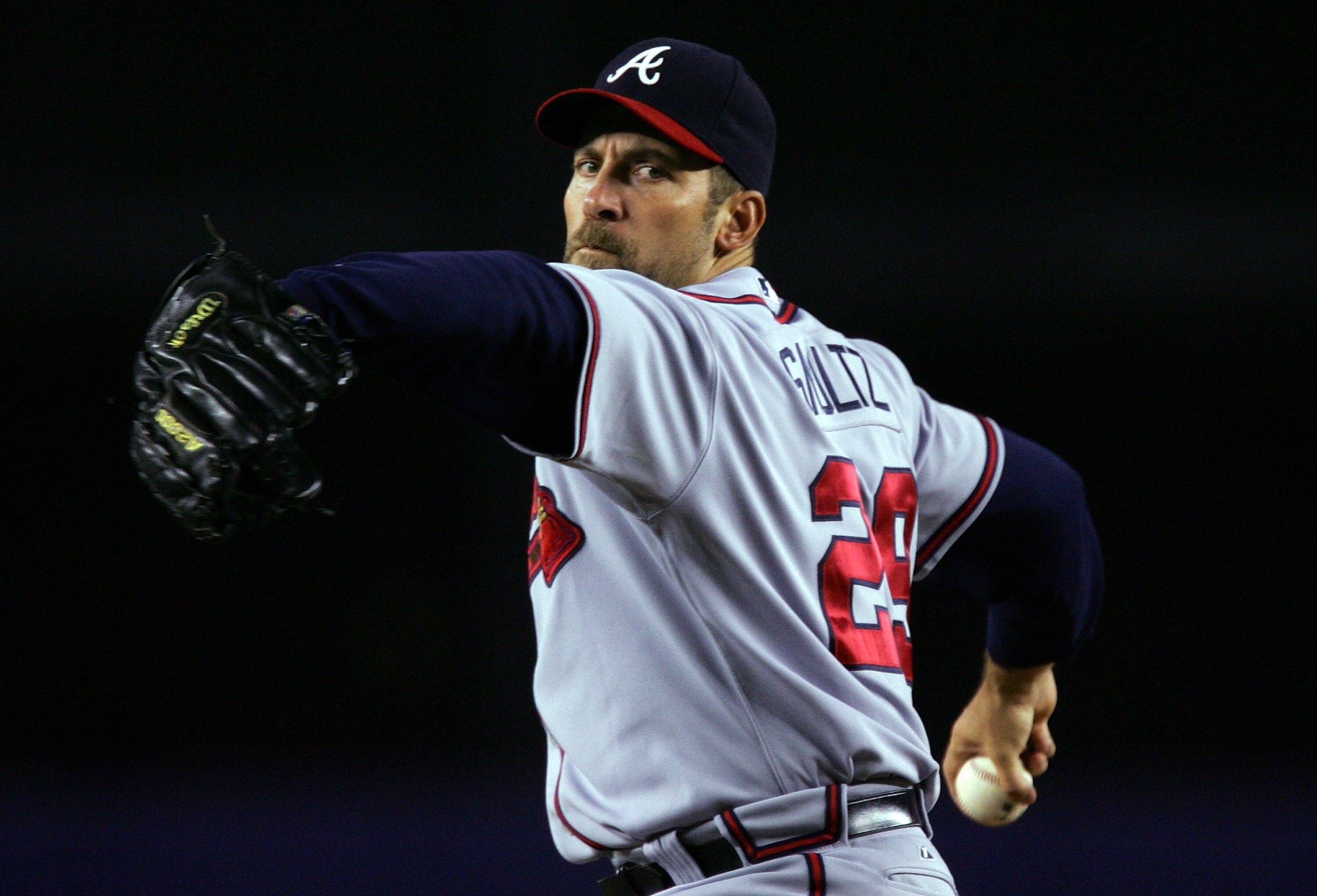 NEW YORK - SEPTEMBER 12:  John Smoltz #29 of the Atlanta Braves throws a pitch against the New York Mets during their game on September 12, 2007 at Shea Stadium in the Flushing neighborhood of the Queens borough of New York City.  (Photo by Jim McIsaac/Ge